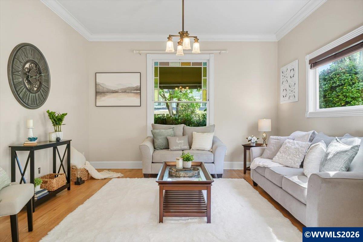 244 NW 8th St