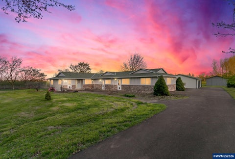 Featured picture for the property 839368