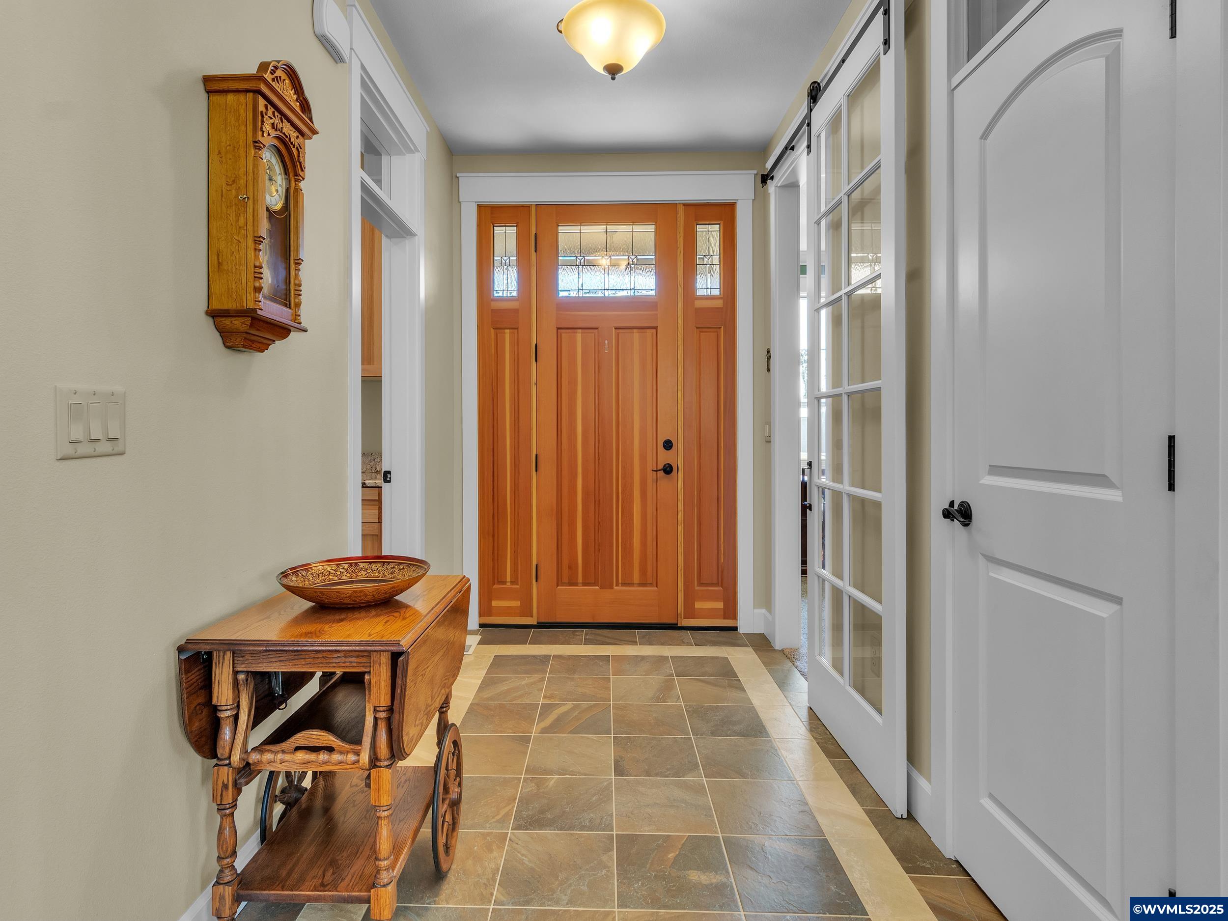 7043 Solarian Dr SE