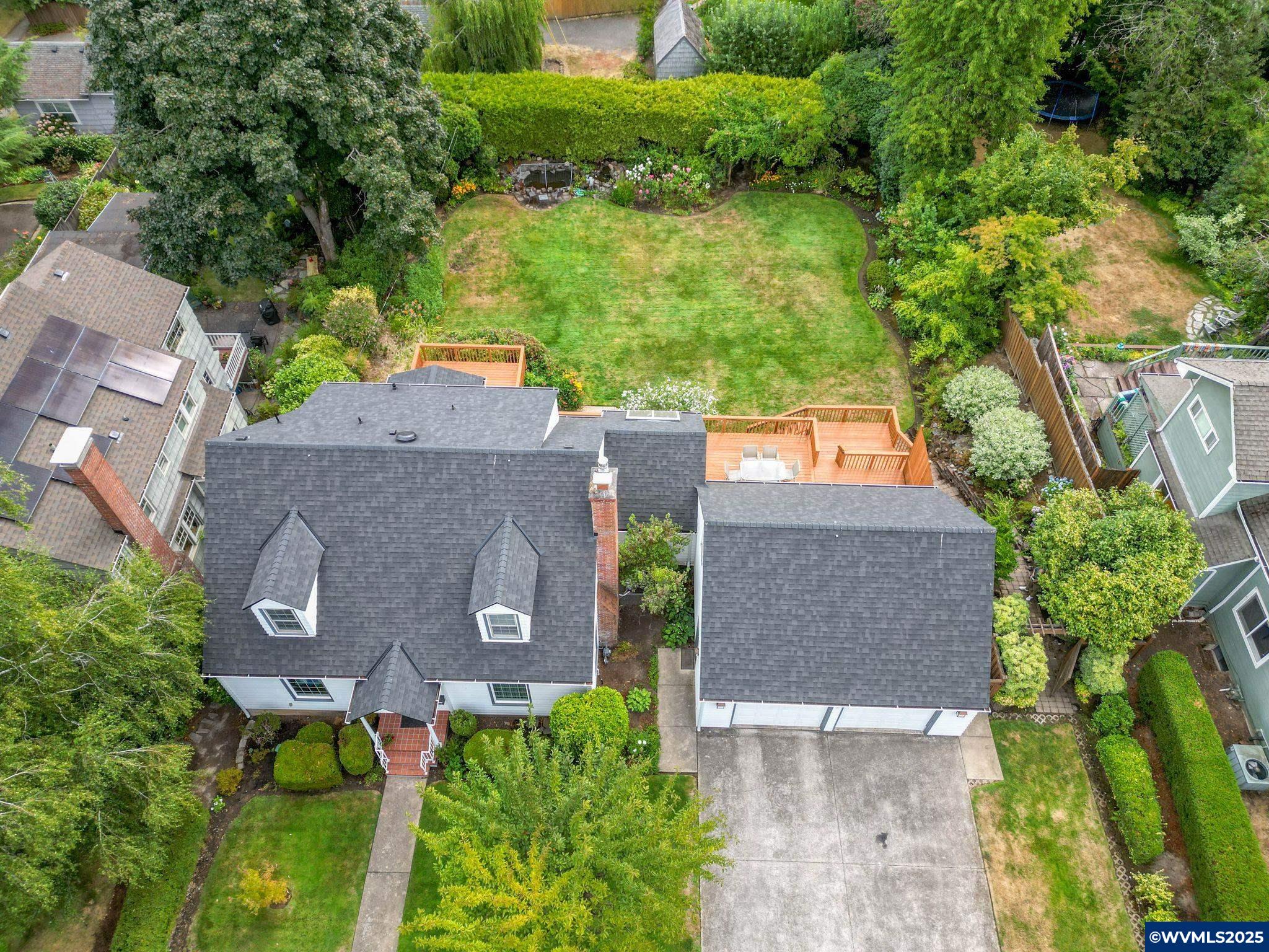 2220 High St SE