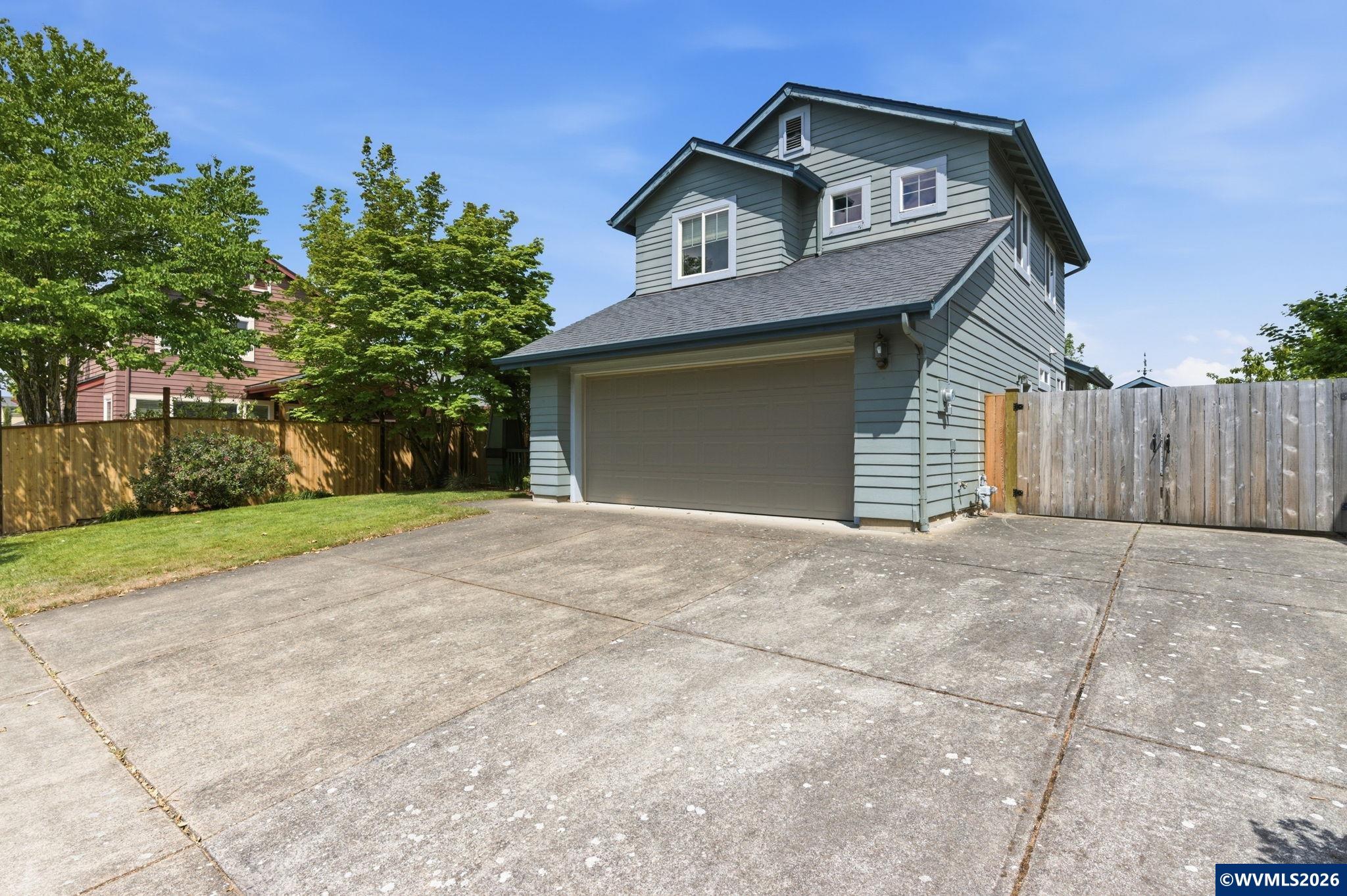 5475 Charles Wy