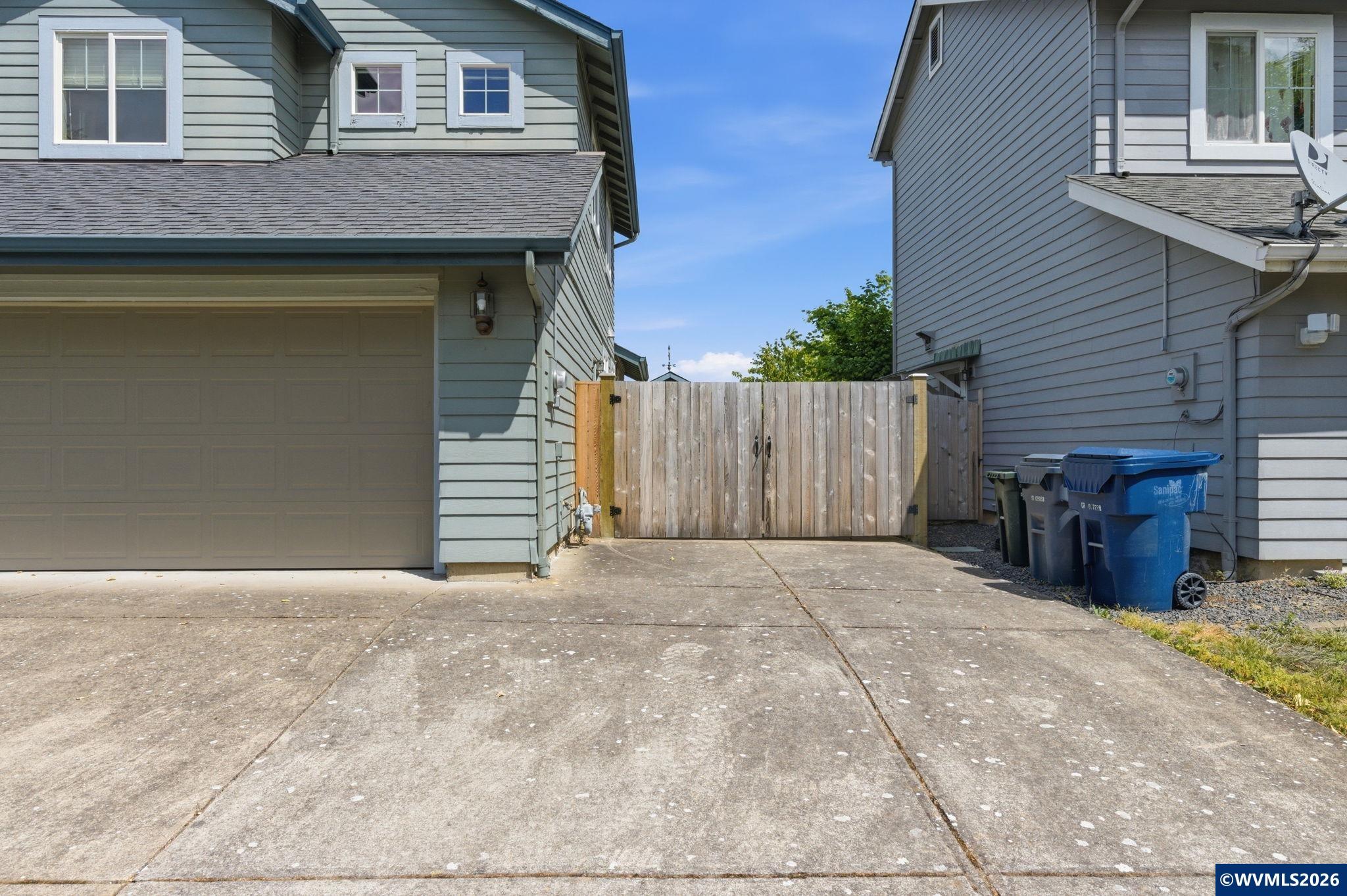 5475 Charles Wy