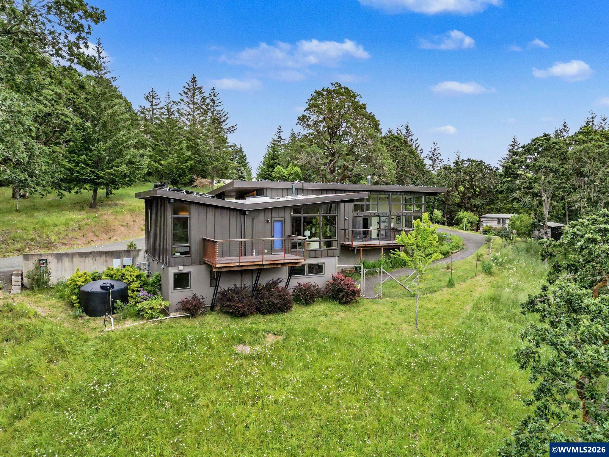 7032 NW Blacktail Trail Dr