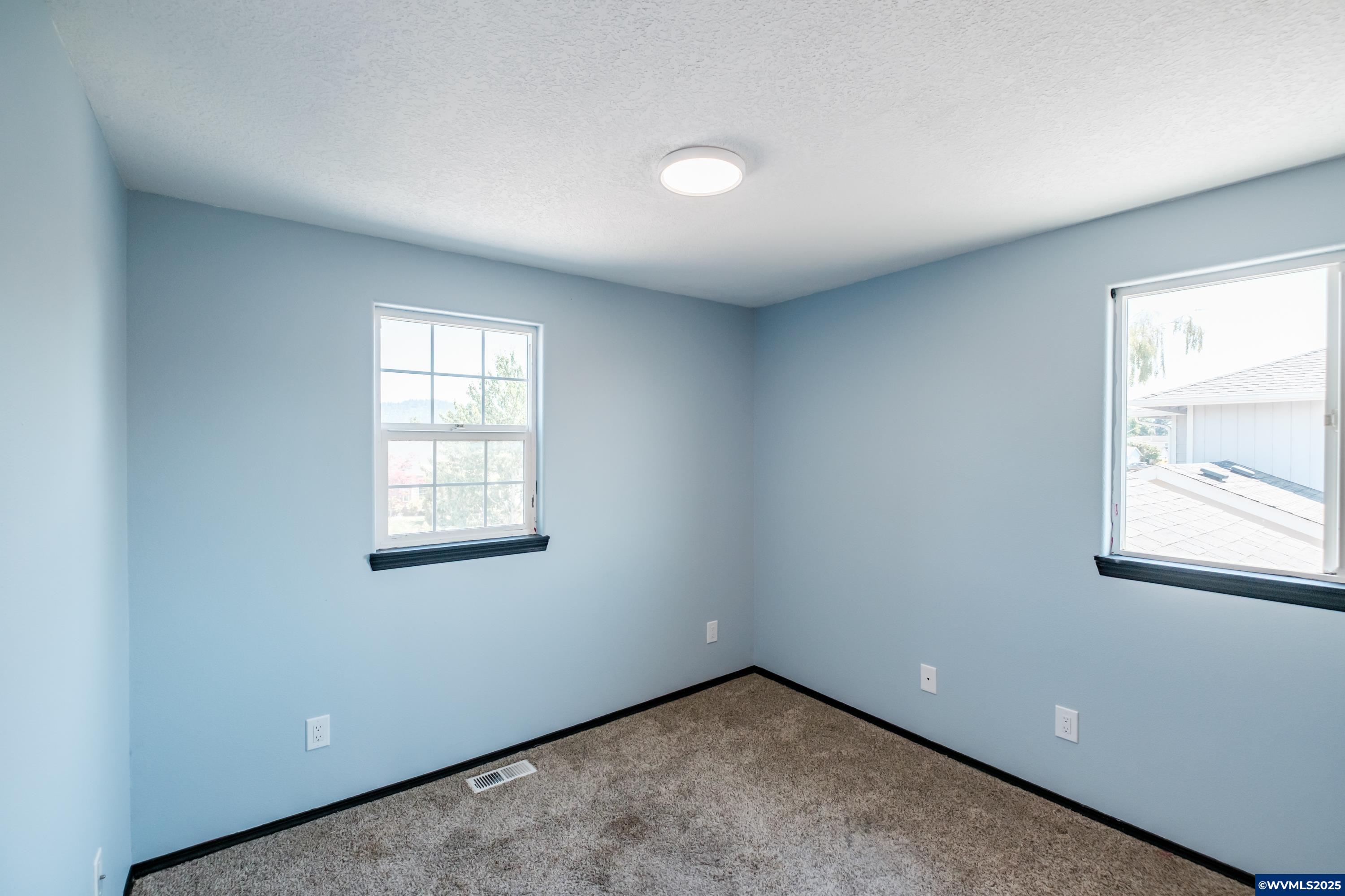 Lebanon, Oregon 97355, United States, 3 Bedrooms Bedrooms, ,3 BathroomsBathrooms,Residential,Active,177223