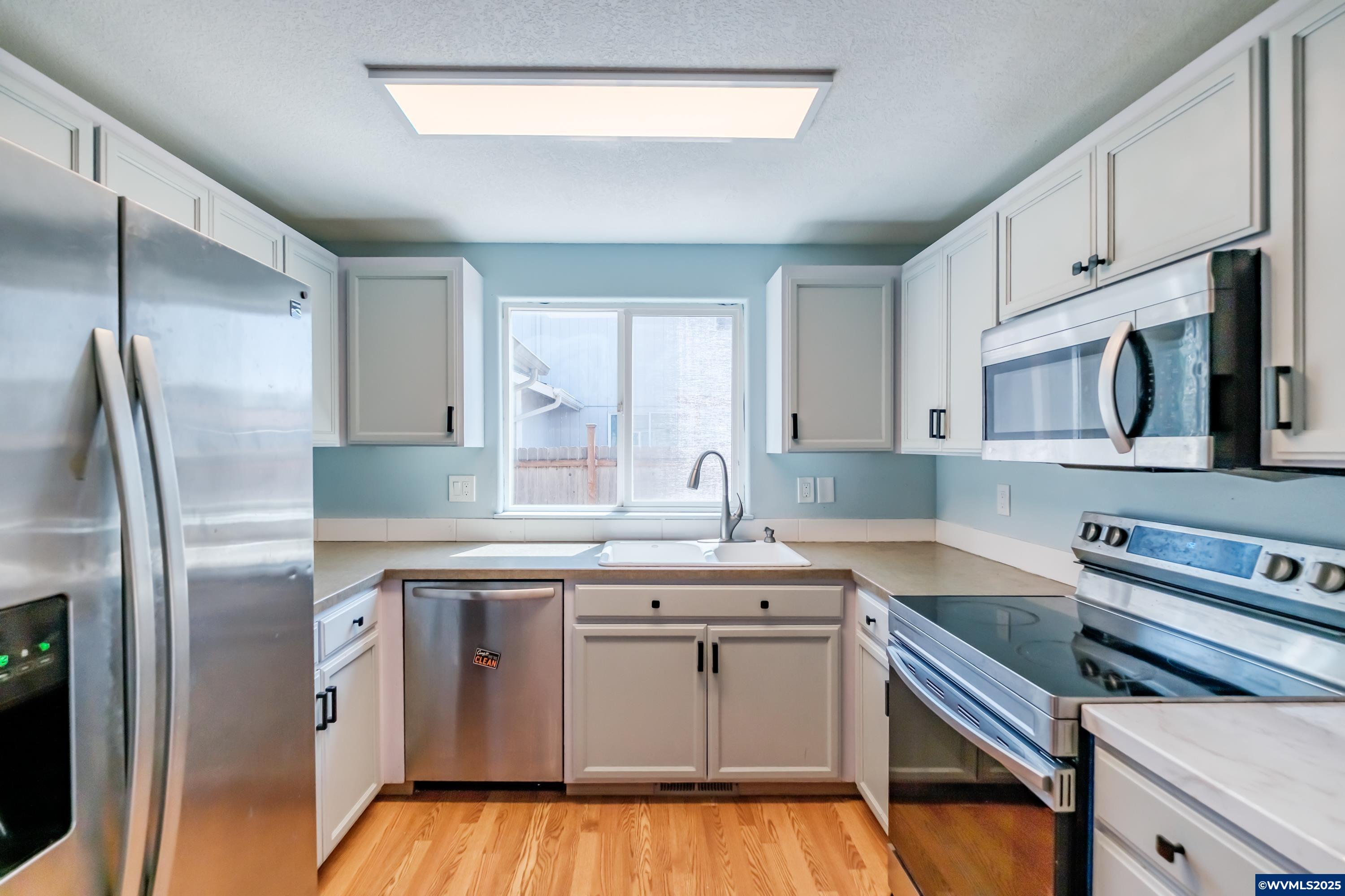 Lebanon, Oregon 97355, United States, 3 Bedrooms Bedrooms, ,3 BathroomsBathrooms,Residential,Active,177223