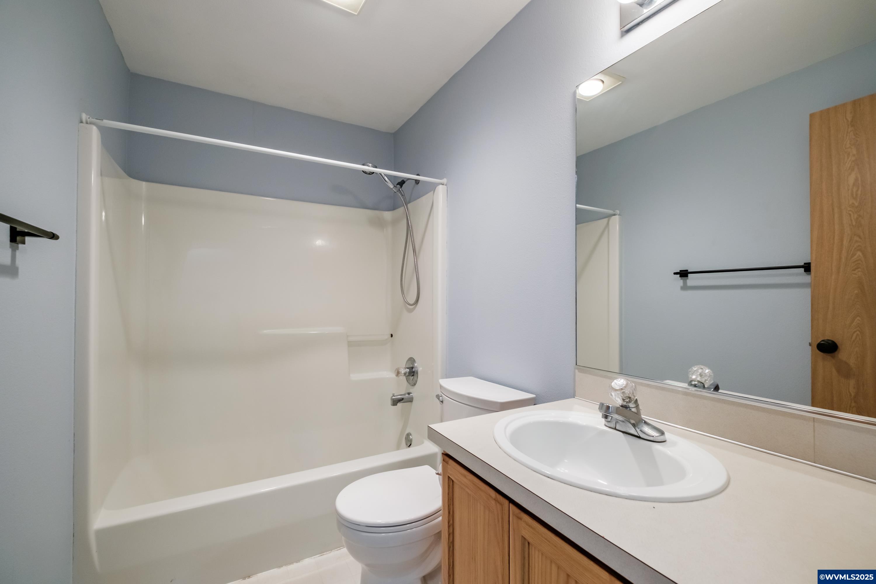 Lebanon, Oregon 97355, United States, 3 Bedrooms Bedrooms, ,3 BathroomsBathrooms,Residential,Active,177223