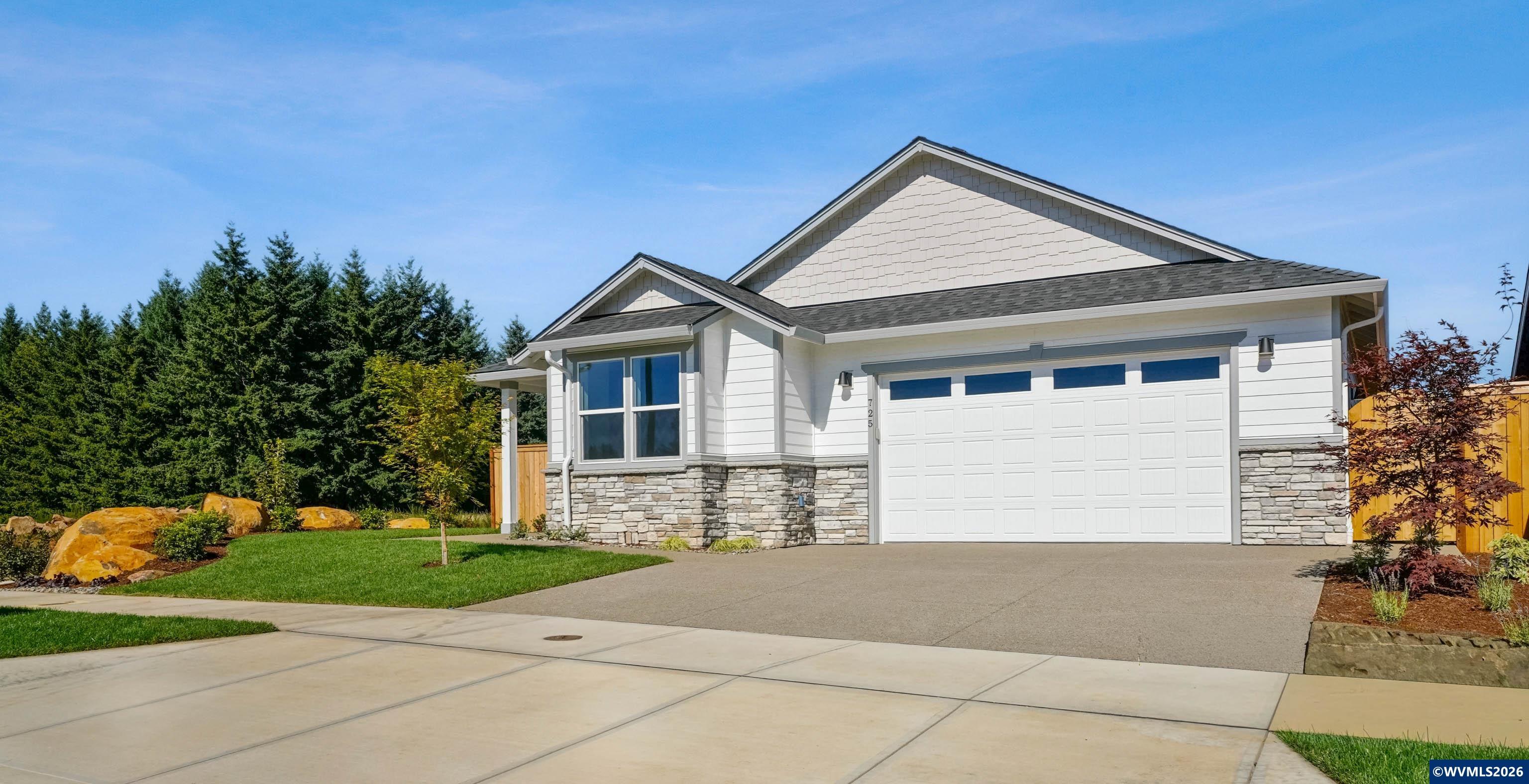 760 Emily Grace Ct SE