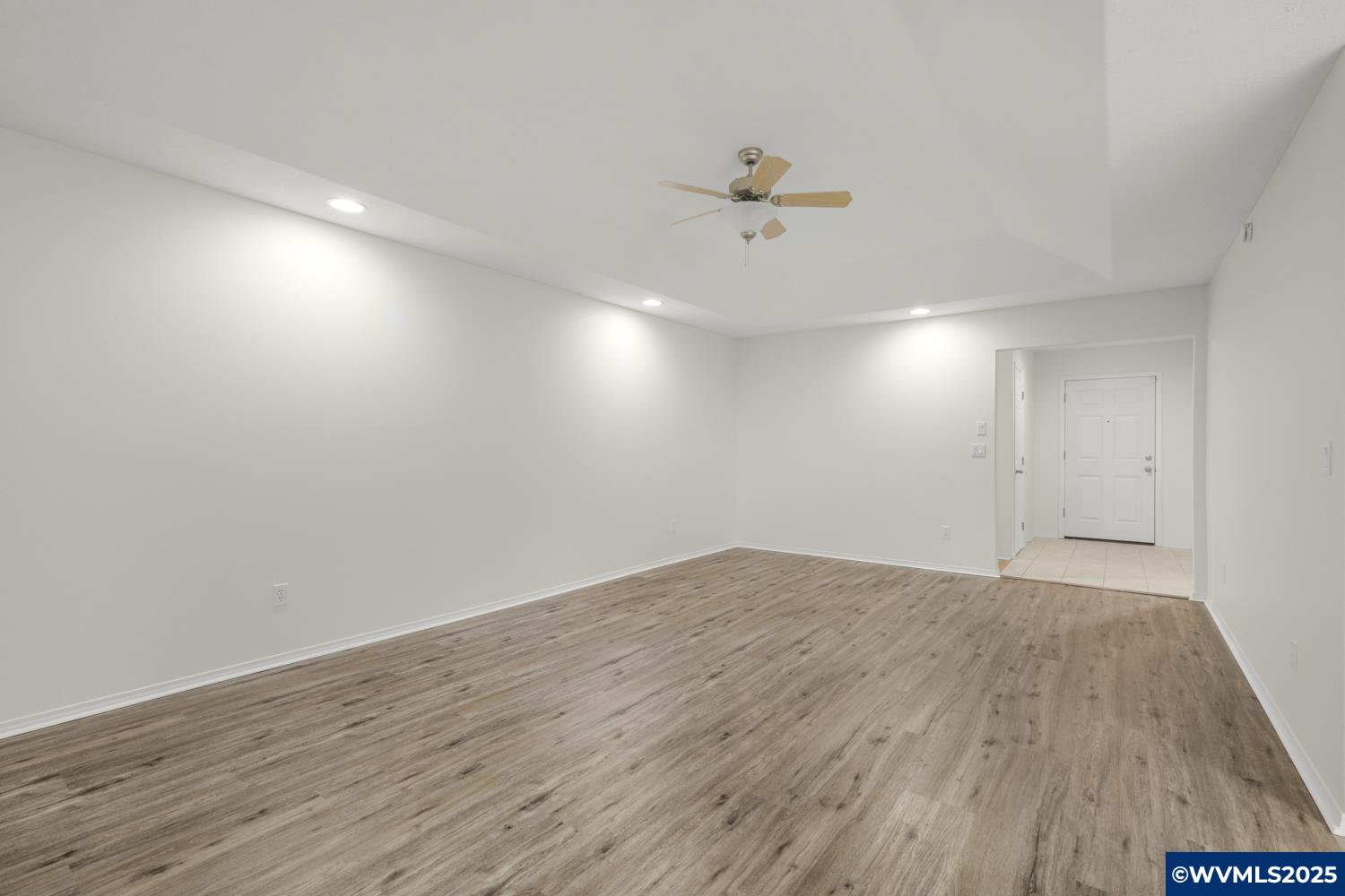 1930 Salmon Run St SW