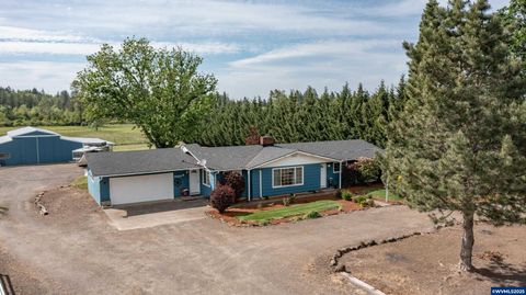 38225 Mount Hope Dr Lebanon OR 97355