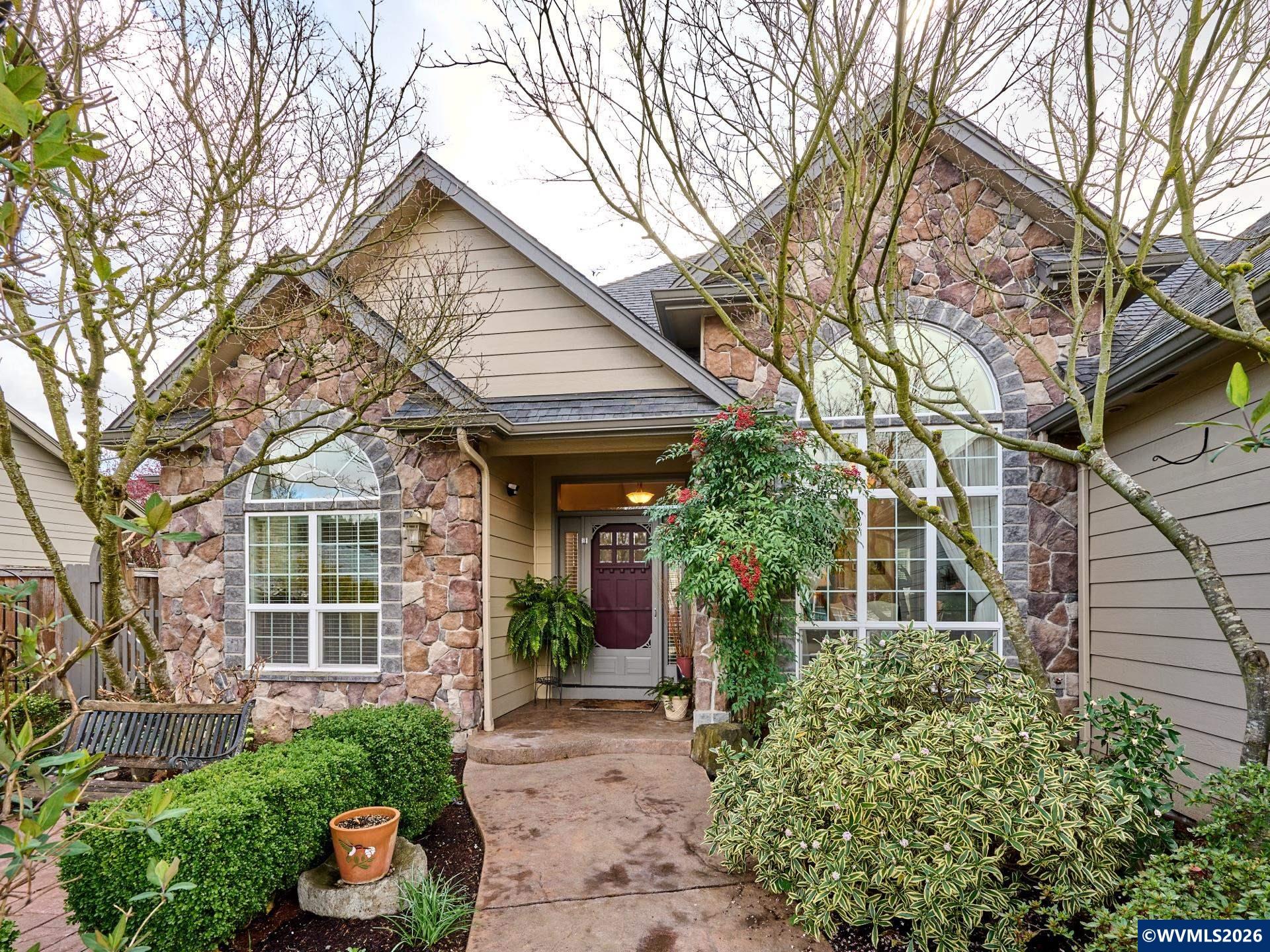 910 Pioneer Dr