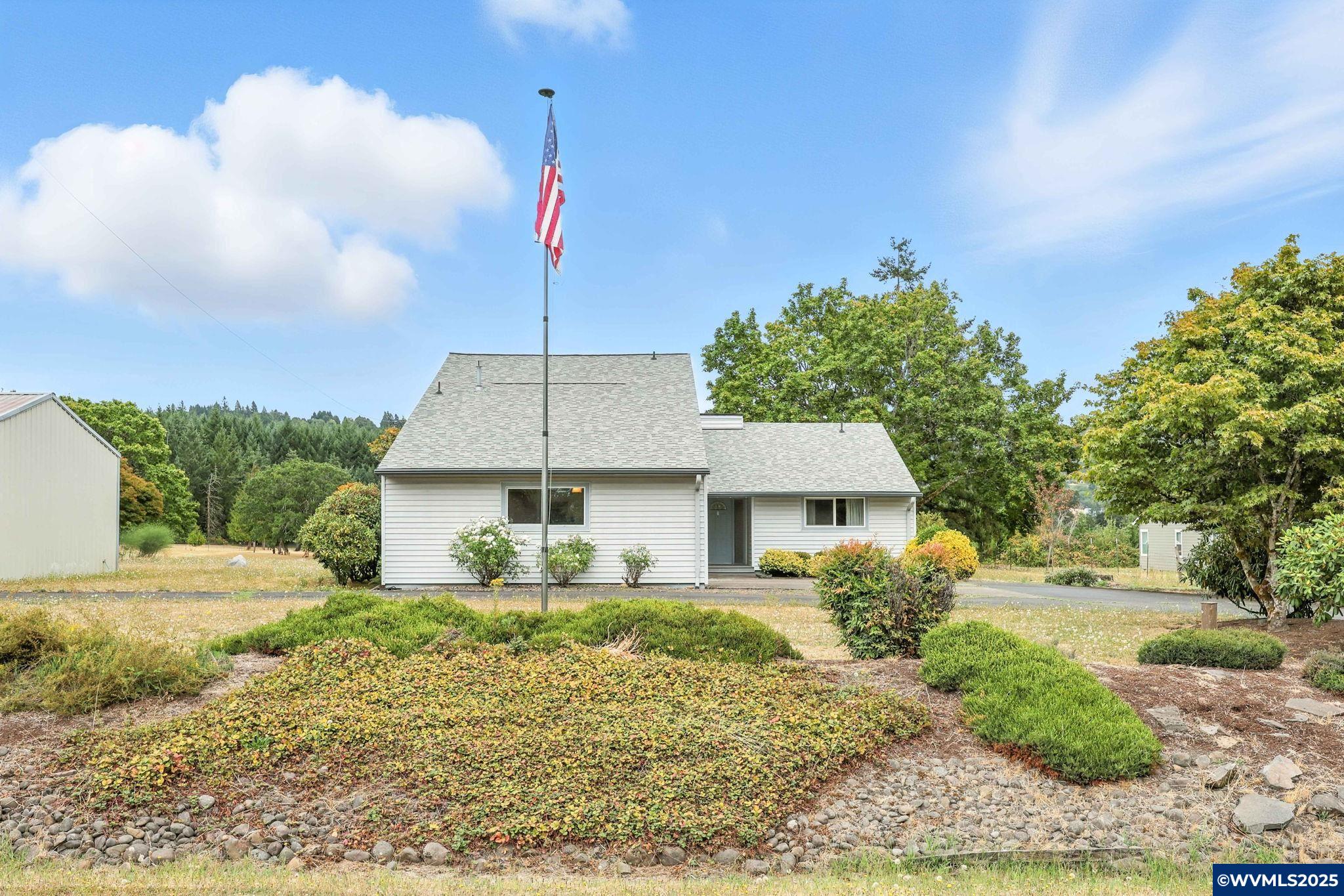 29275 NE Putnam Rd