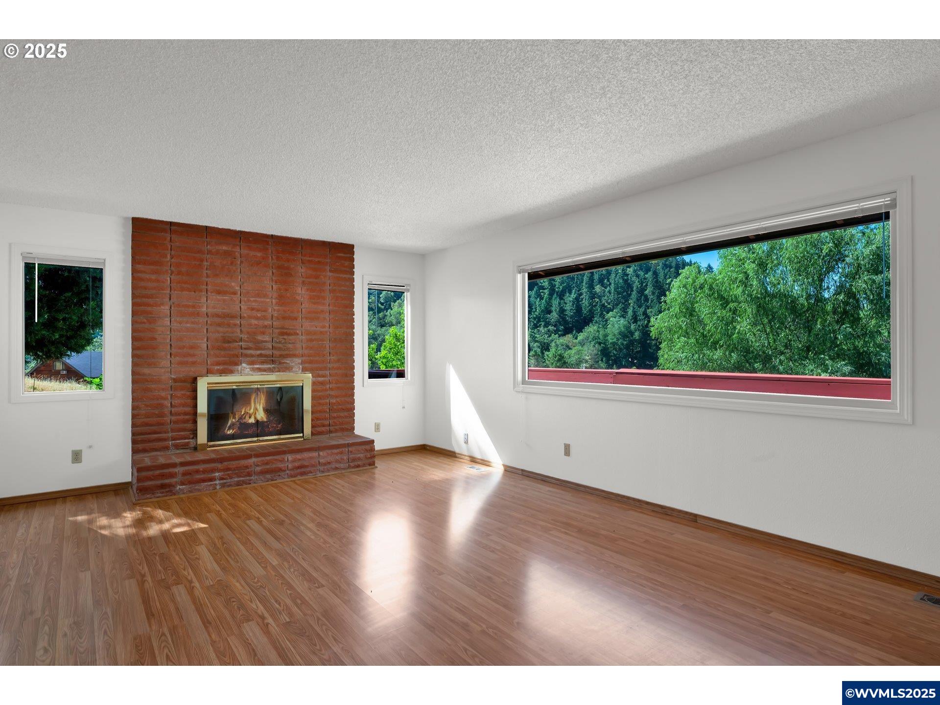 221 oakview Rd