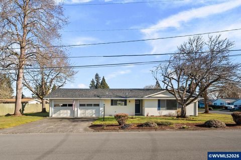 615 Sacre Ln N Monmouth OR 97361