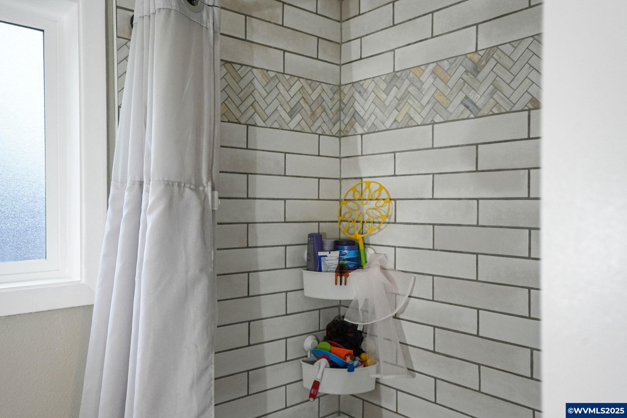 Keizer, Oregon 97303, United States, 3 Bedrooms Bedrooms, ,2 BathroomsBathrooms,Residential,Pending,12087