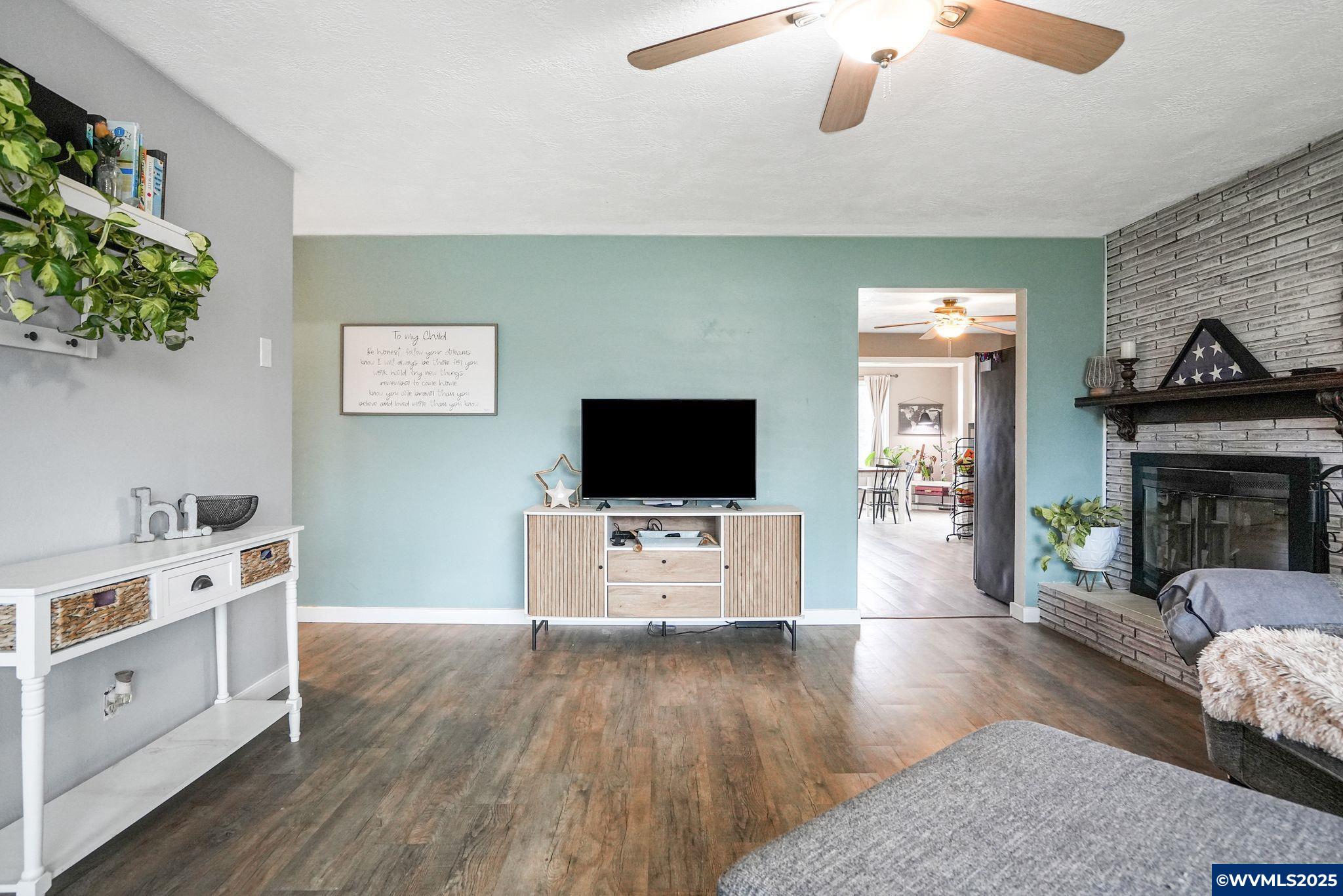 Keizer, Oregon 97303, United States, 3 Bedrooms Bedrooms, ,2 BathroomsBathrooms,Residential,Pending,12087