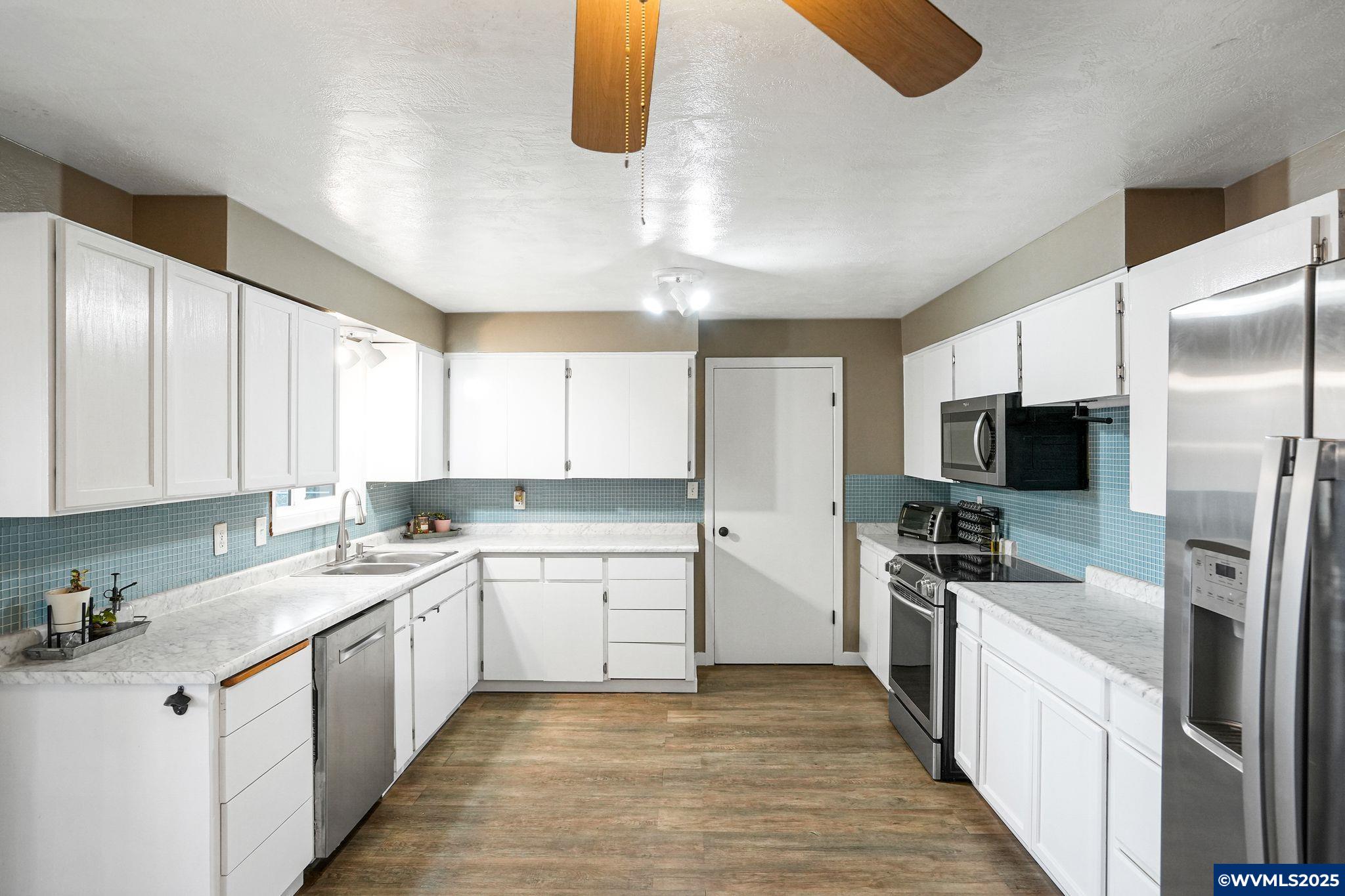 Keizer, Oregon 97303, United States, 3 Bedrooms Bedrooms, ,2 BathroomsBathrooms,Residential,Pending,12087