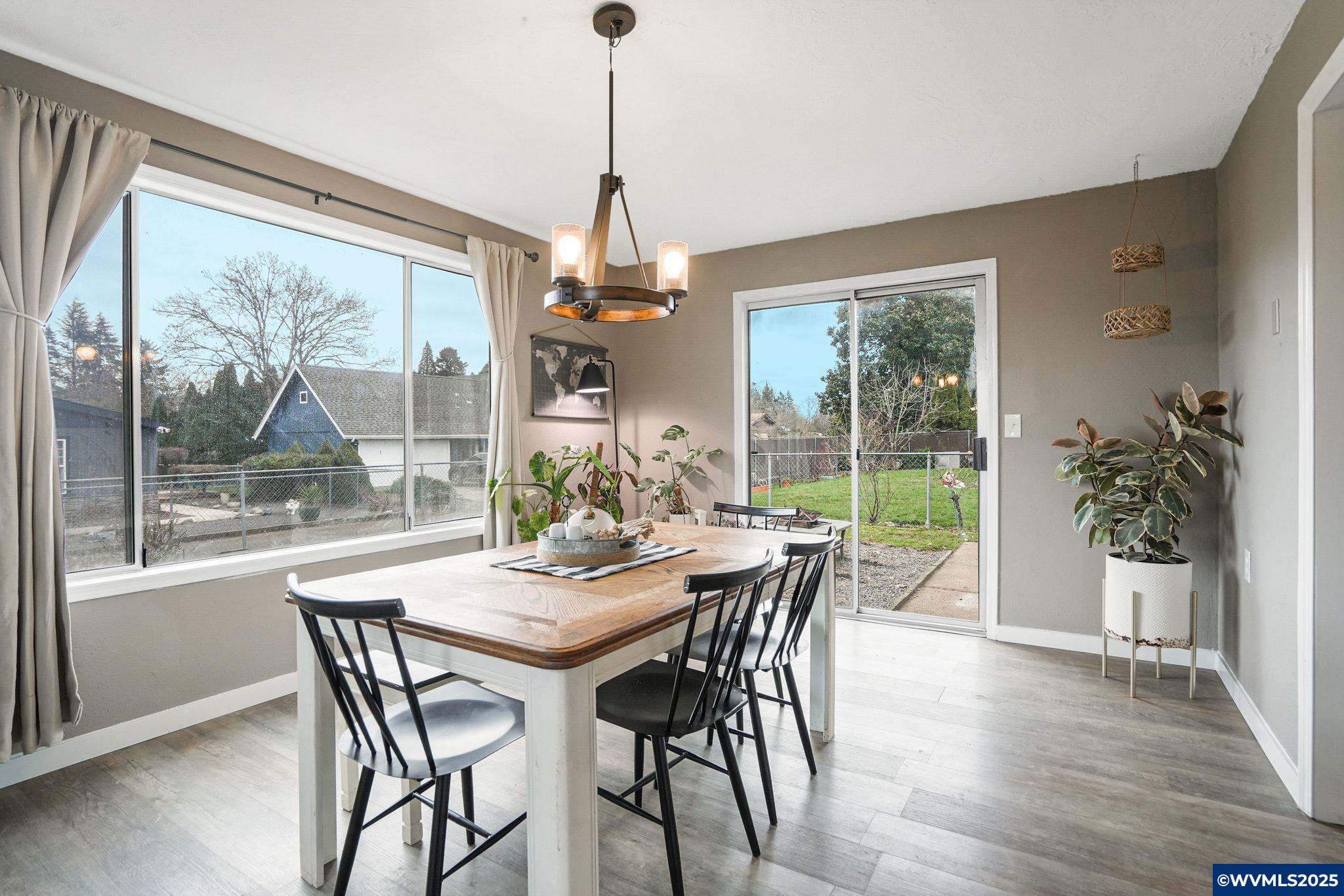 Keizer, Oregon 97303, United States, 3 Bedrooms Bedrooms, ,2 BathroomsBathrooms,Residential,Pending,12087