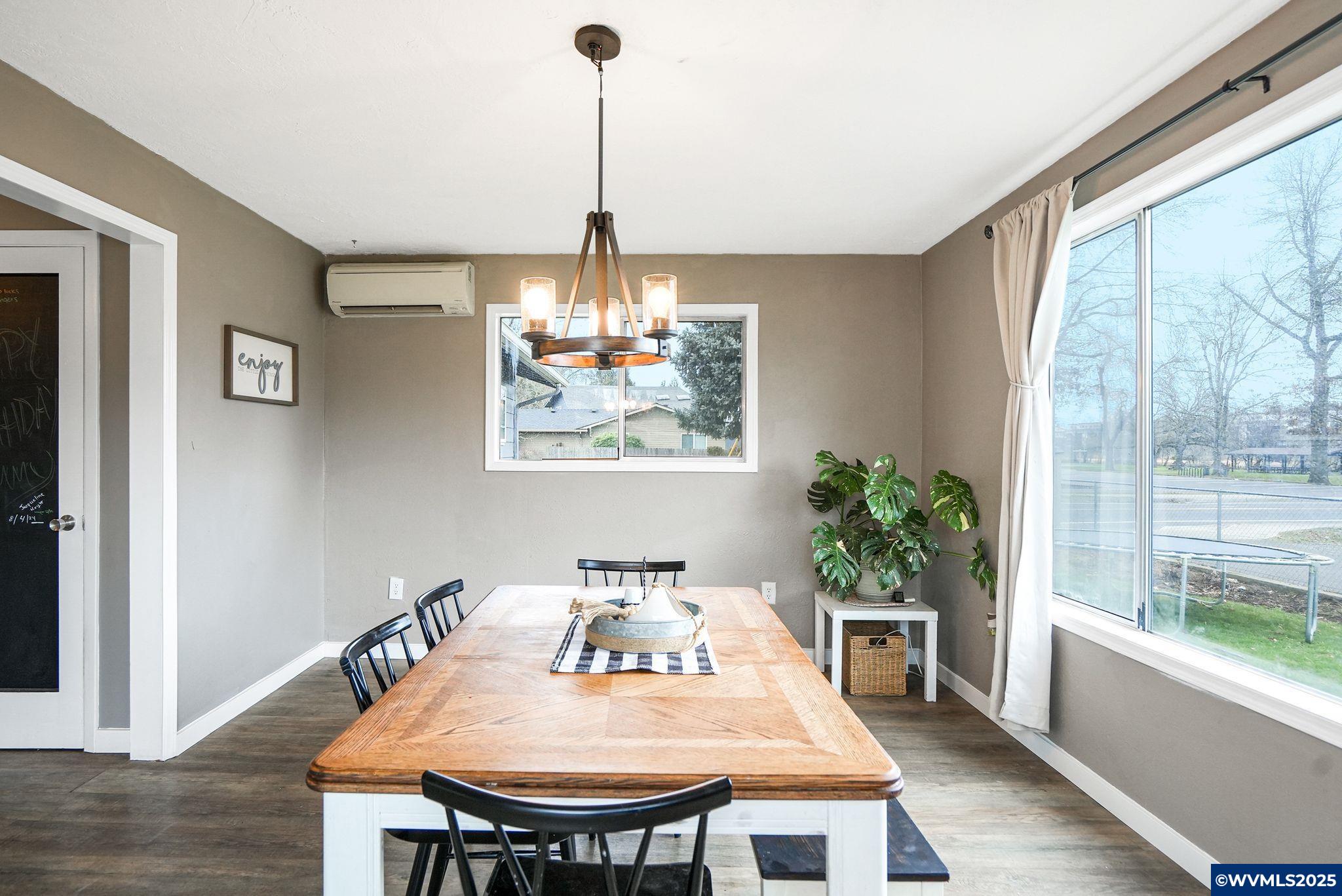 Keizer, Oregon 97303, United States, 3 Bedrooms Bedrooms, ,2 BathroomsBathrooms,Residential,Pending,12087