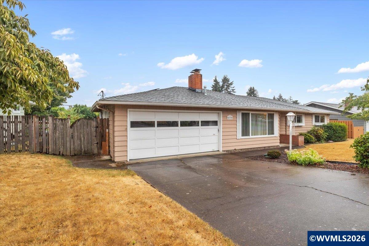 450 NW Ponderosa Av
