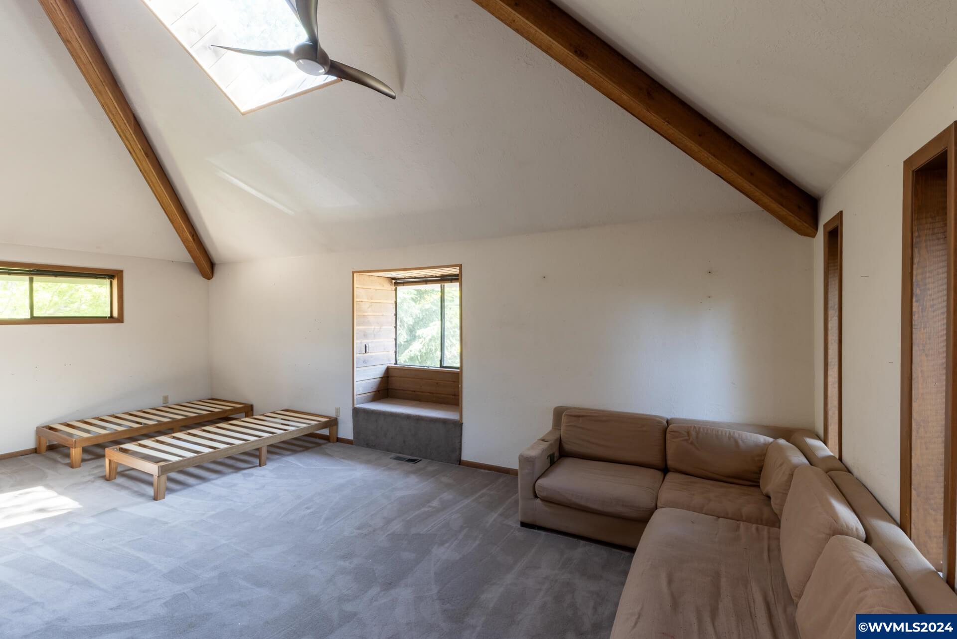 Salem, Oregon 97306, United States, 4 Bedrooms Bedrooms, ,3 BathroomsBathrooms,Residential,Pending,25553