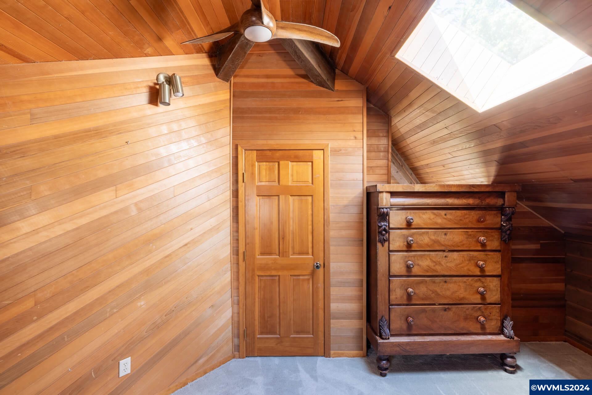 Salem, Oregon 97306, United States, 4 Bedrooms Bedrooms, ,3 BathroomsBathrooms,Residential,Pending,25553