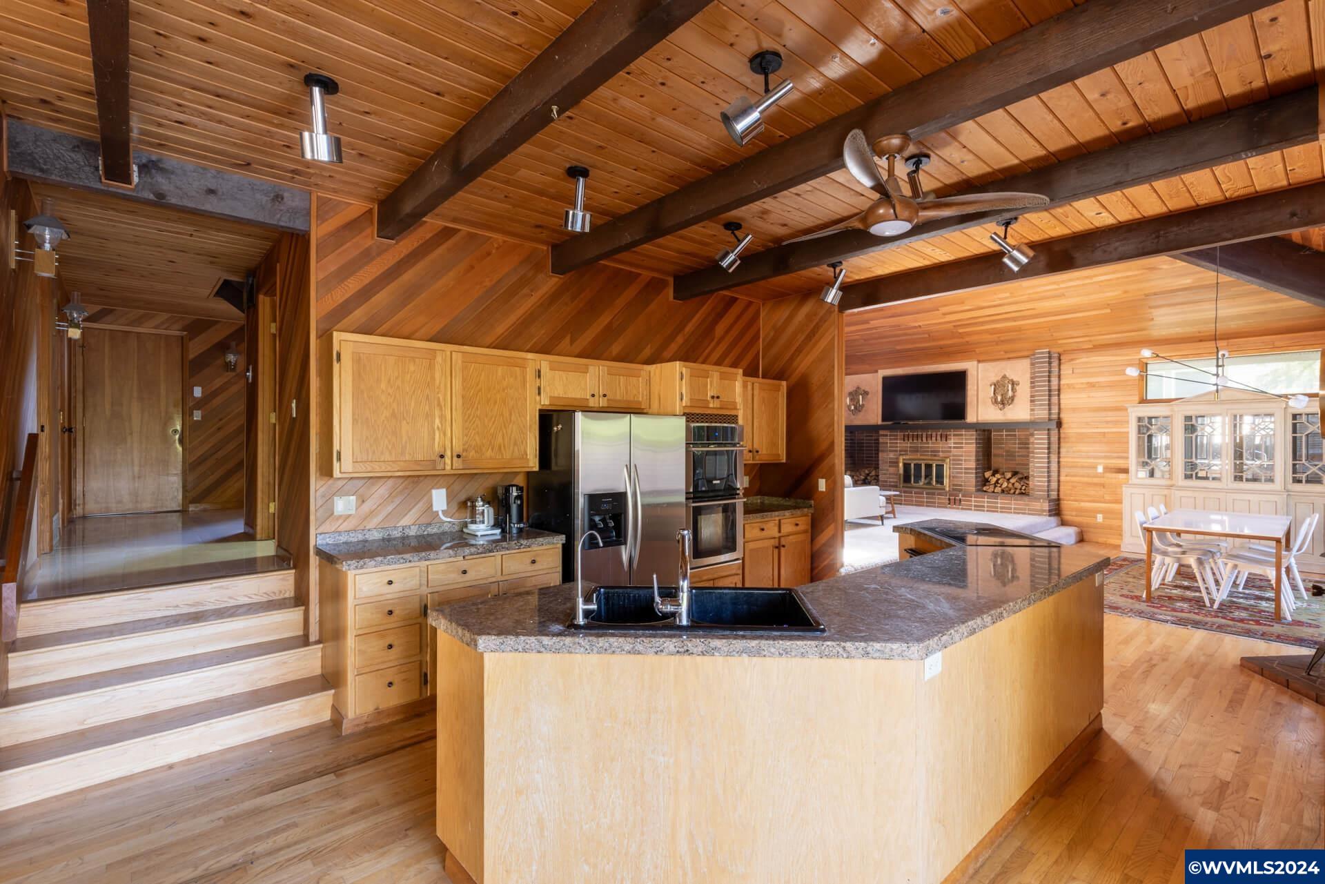 Salem, Oregon 97306, United States, 4 Bedrooms Bedrooms, ,3 BathroomsBathrooms,Residential,Pending,25553