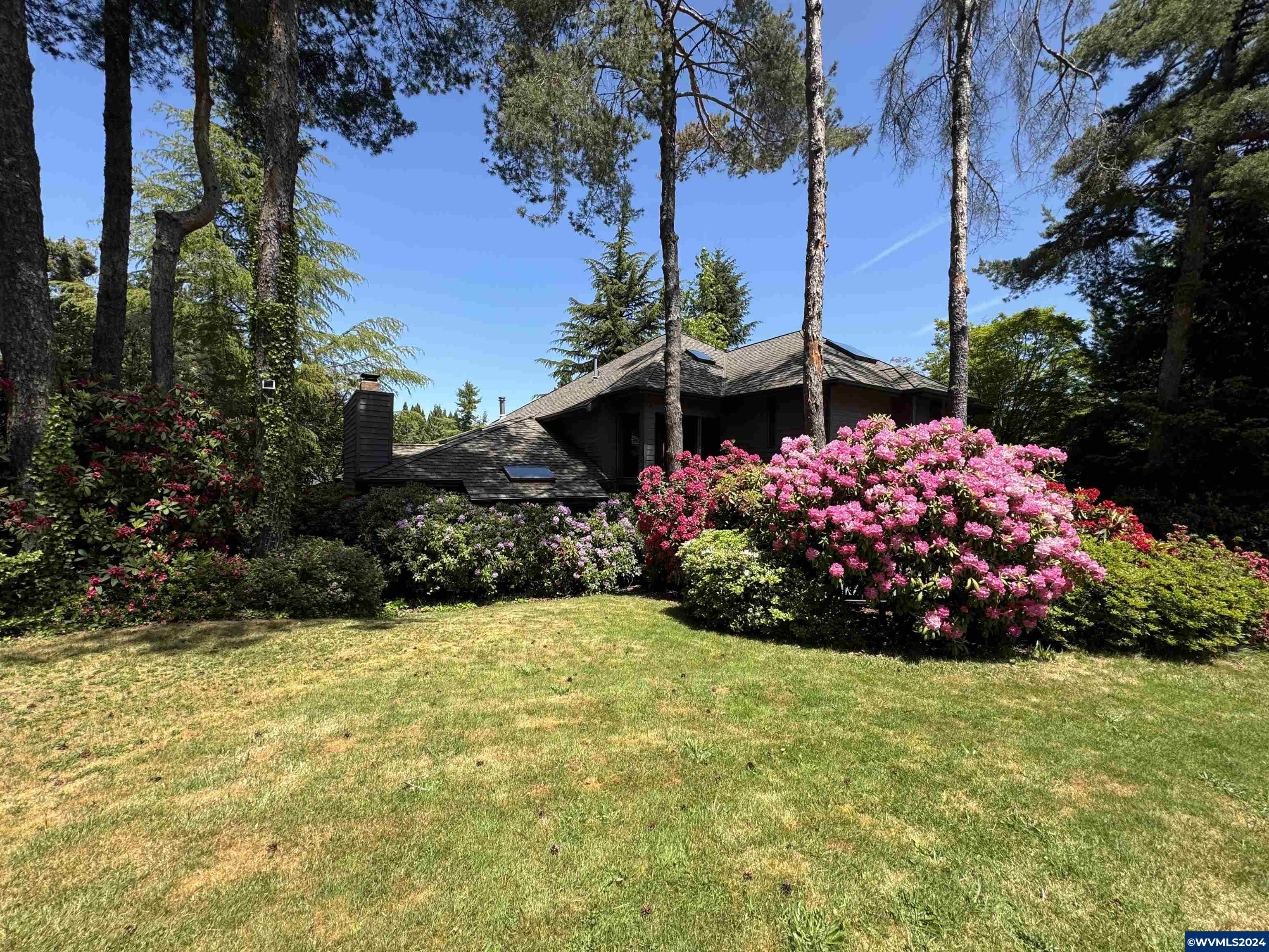 Salem, Oregon 97306, United States, 4 Bedrooms Bedrooms, ,3 BathroomsBathrooms,Residential,Pending,25553