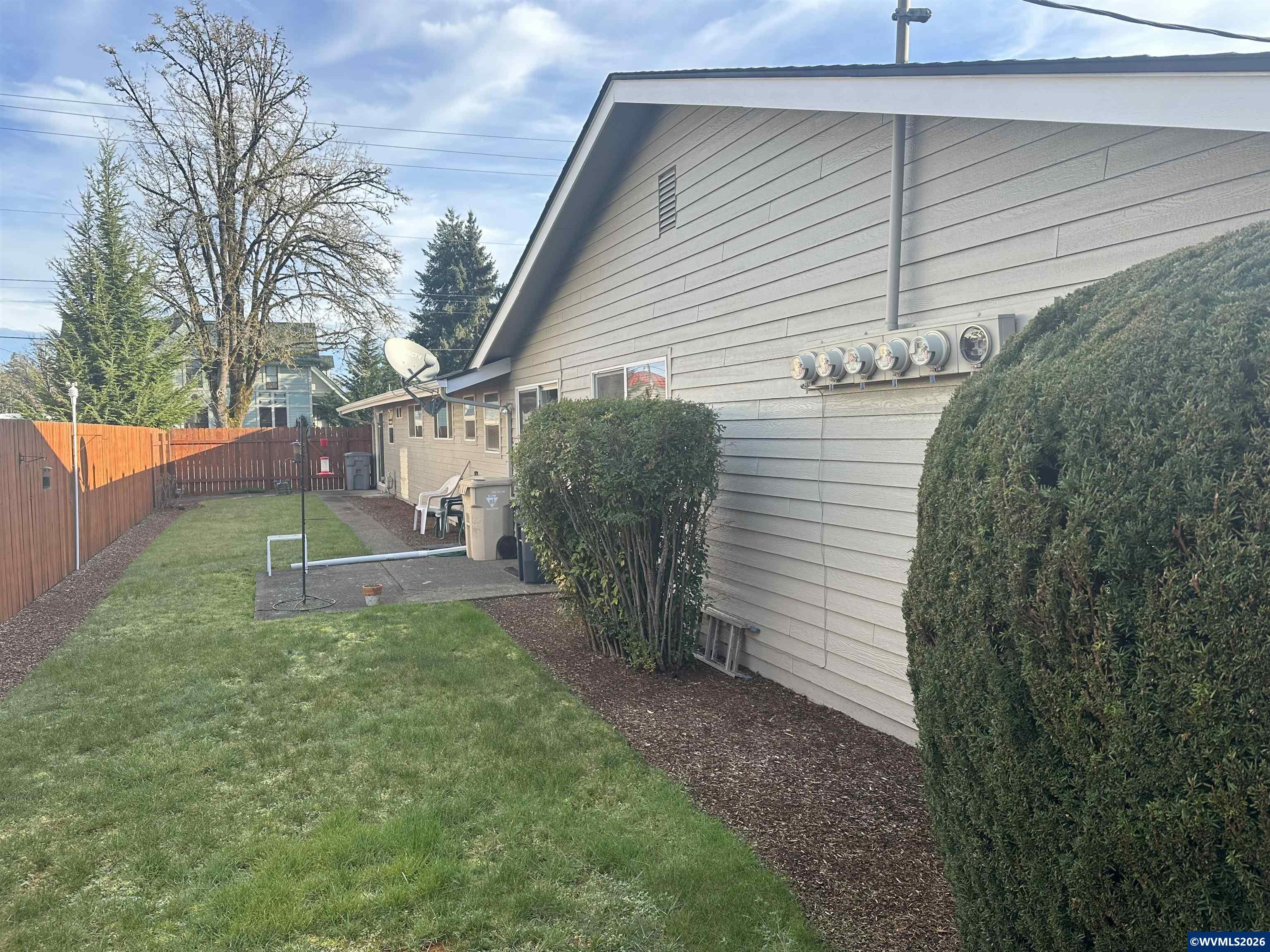 329 SE Washington St