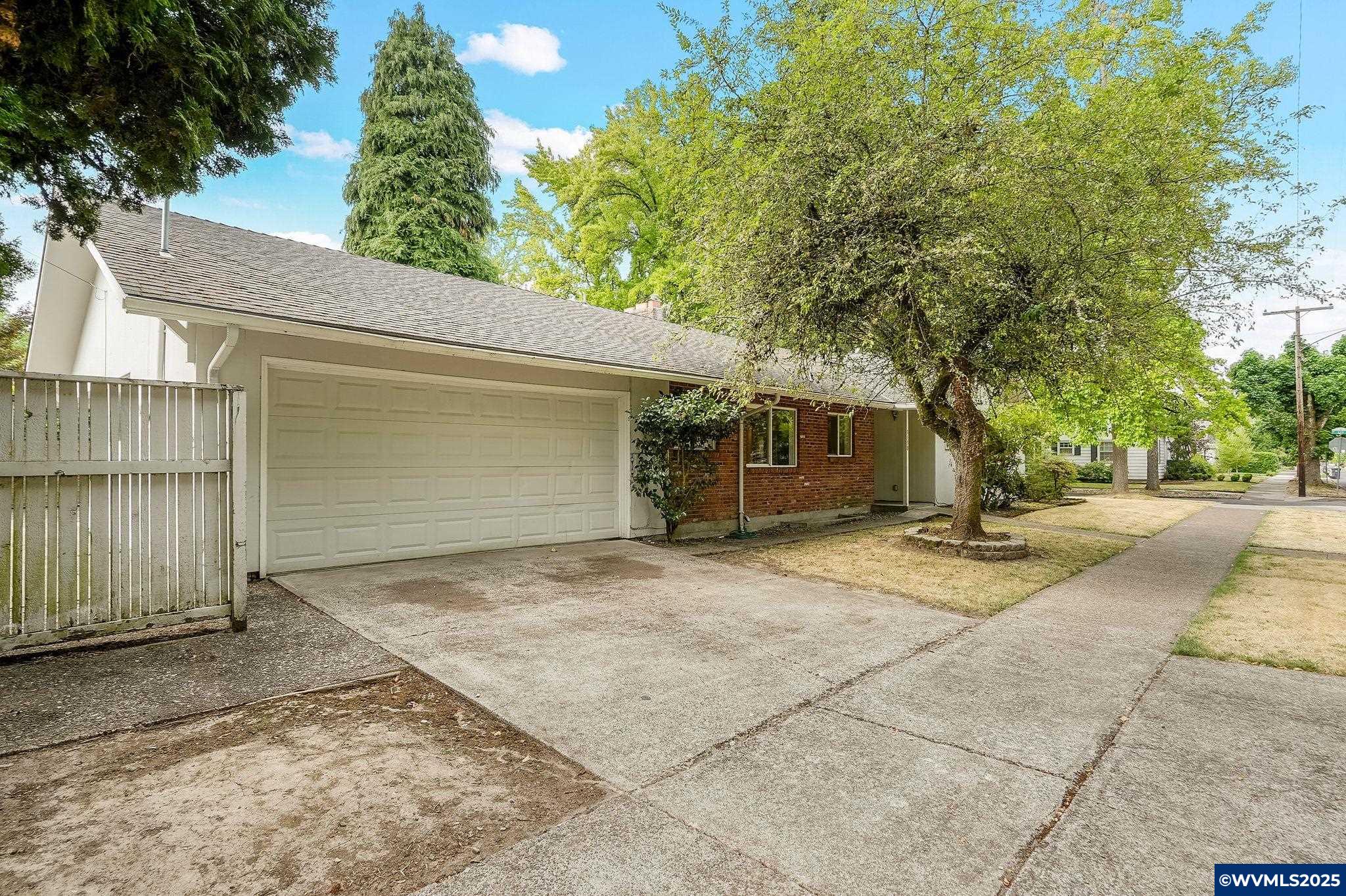 3130 NW Van Buren Av