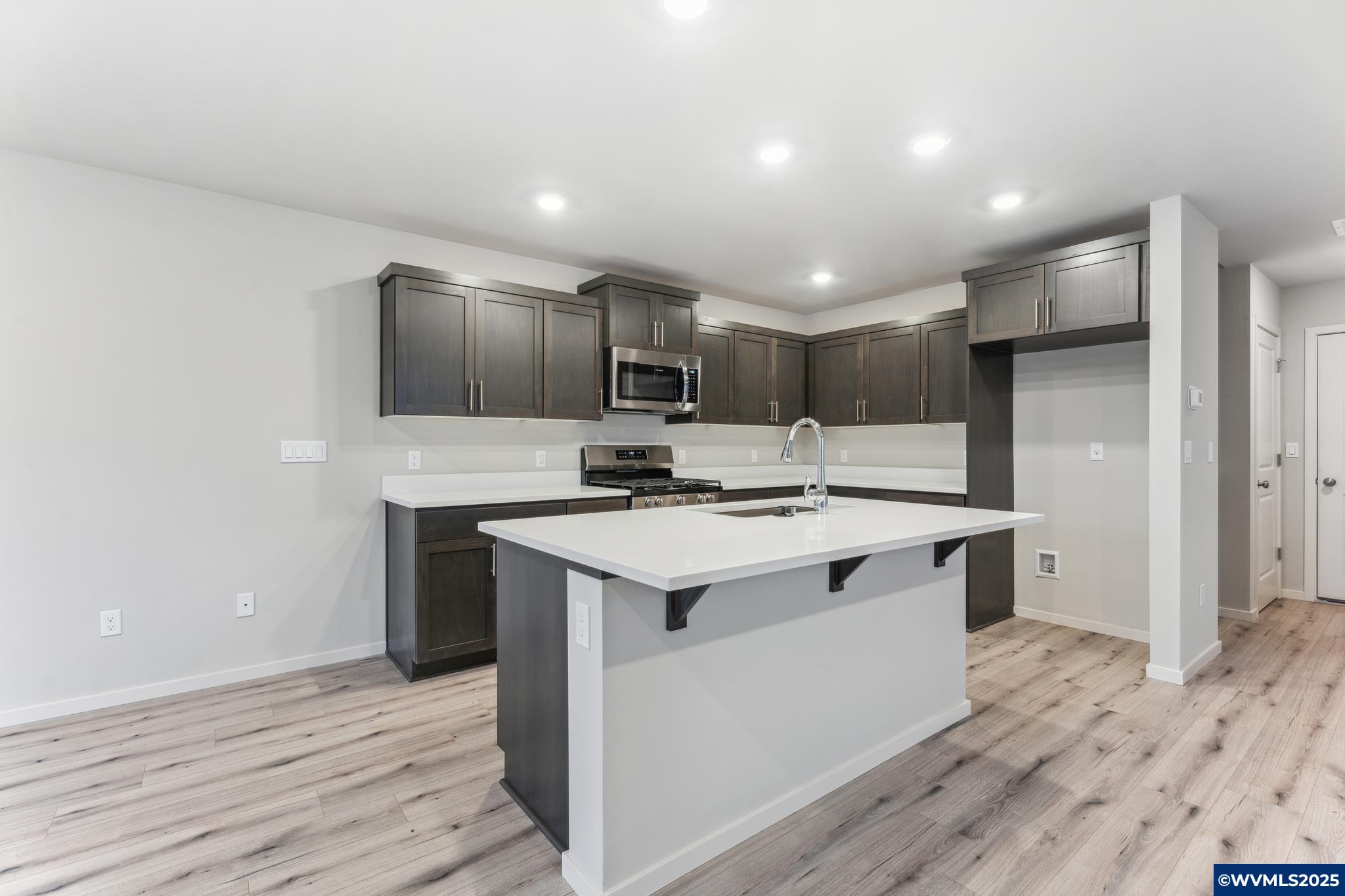 603 Merriott Ln