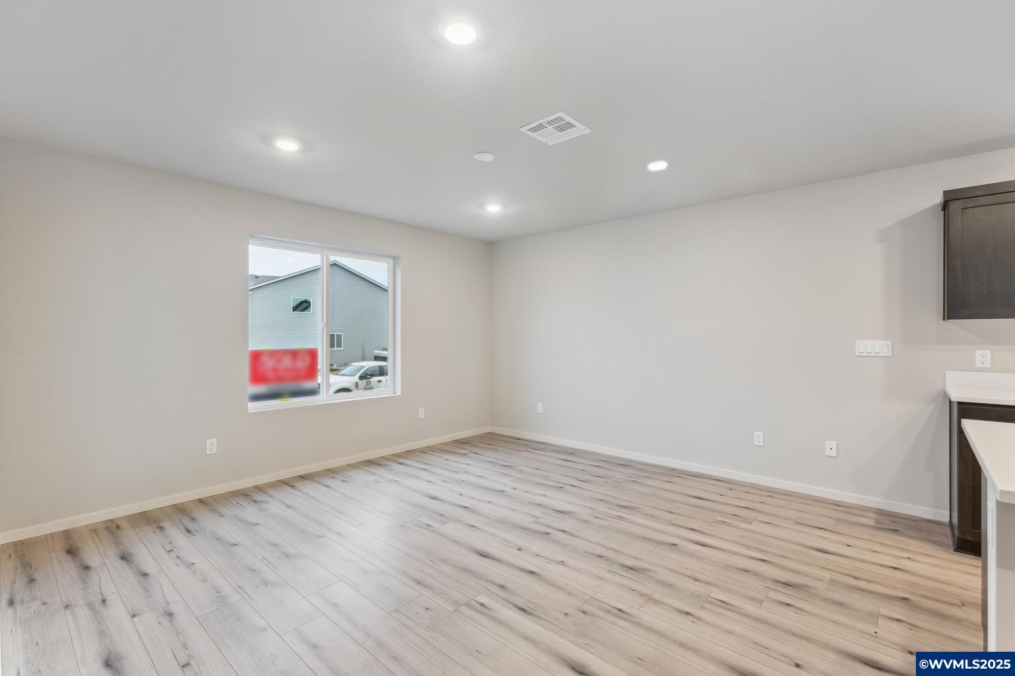 603 Merriott Ln