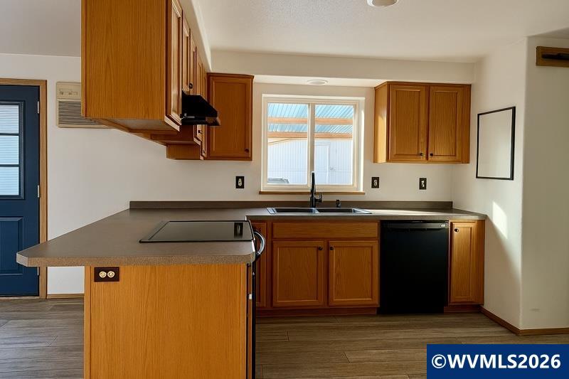 915 SW Conastoga St St