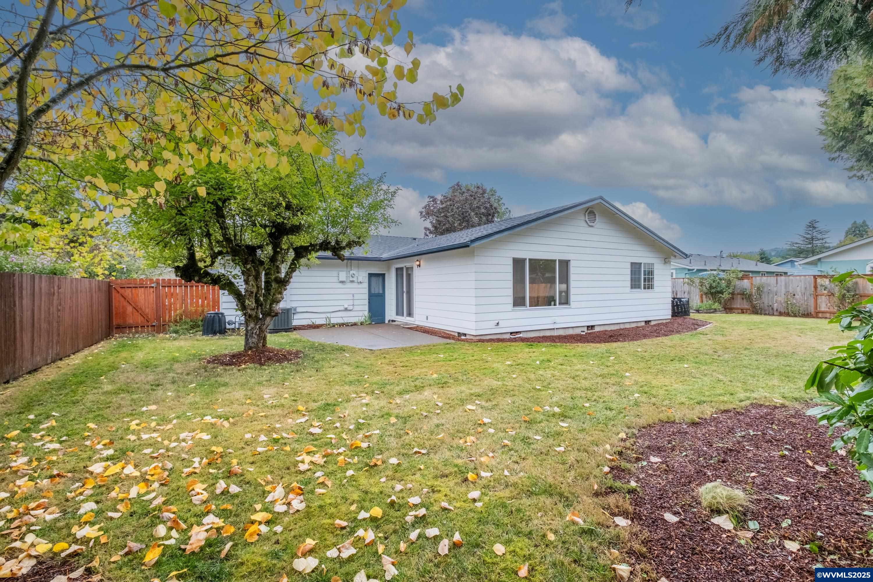 1615 NW Arthur Cir