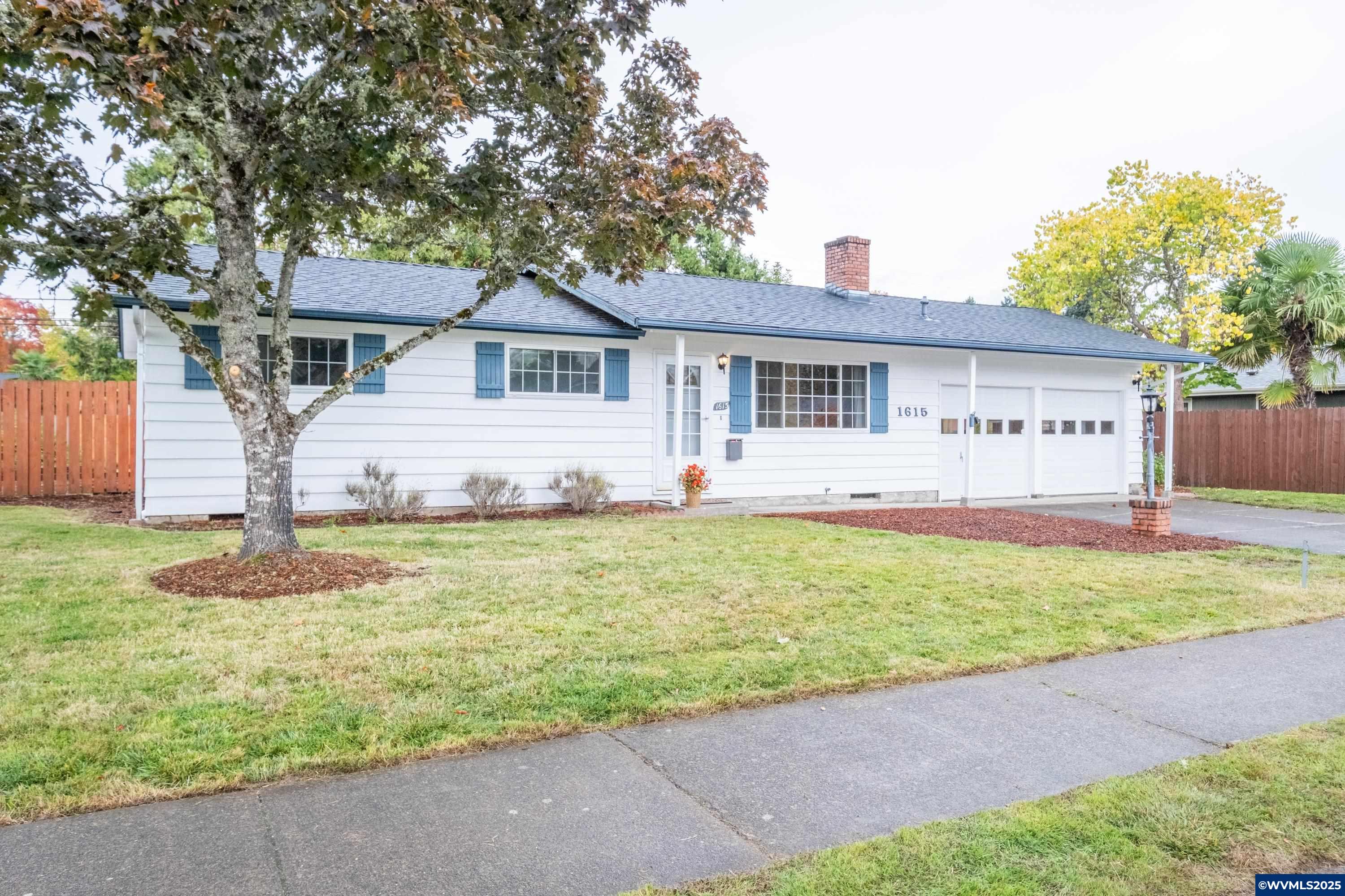 1615 NW Arthur Cir