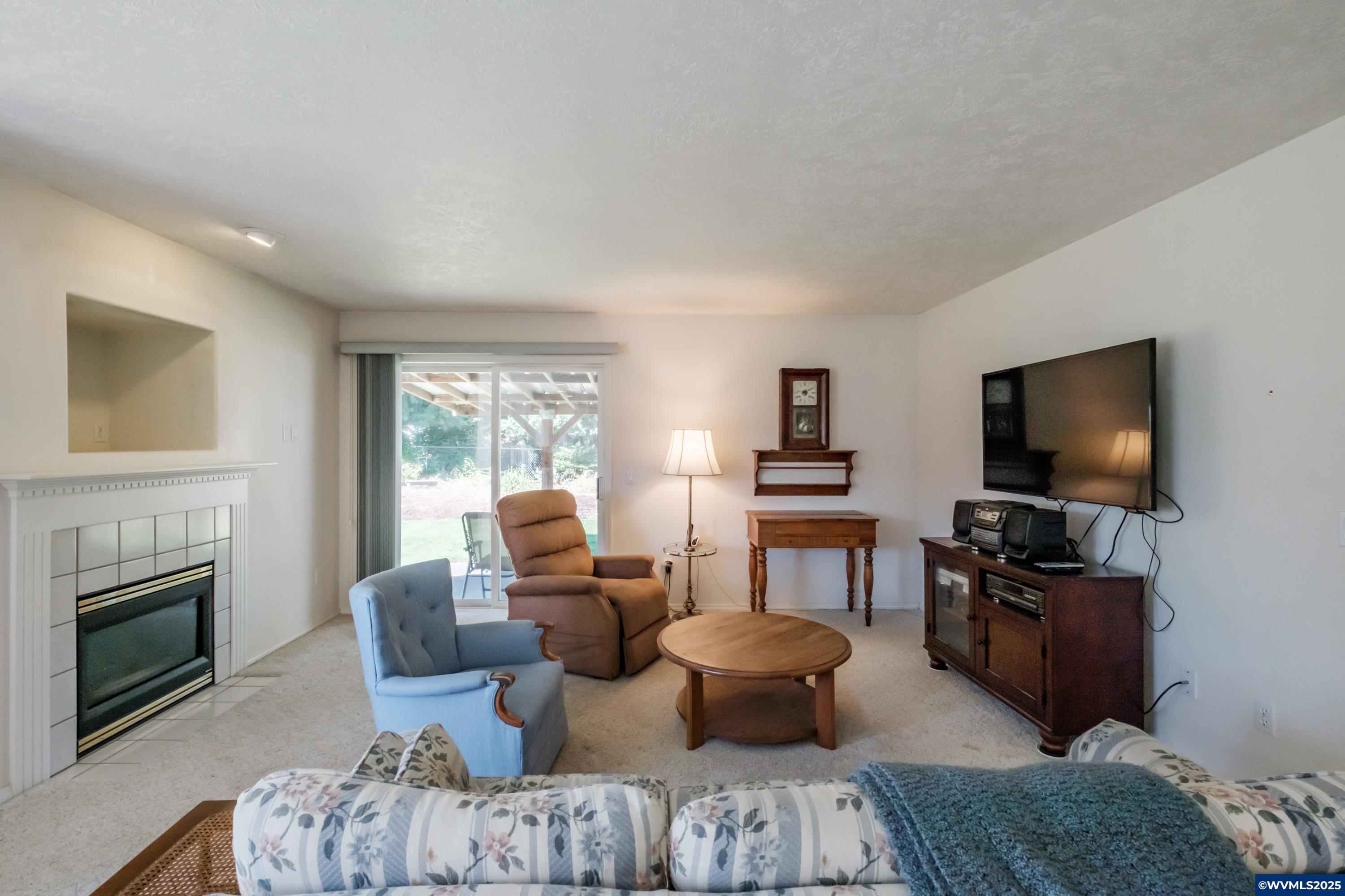 652 Kayla Wy N