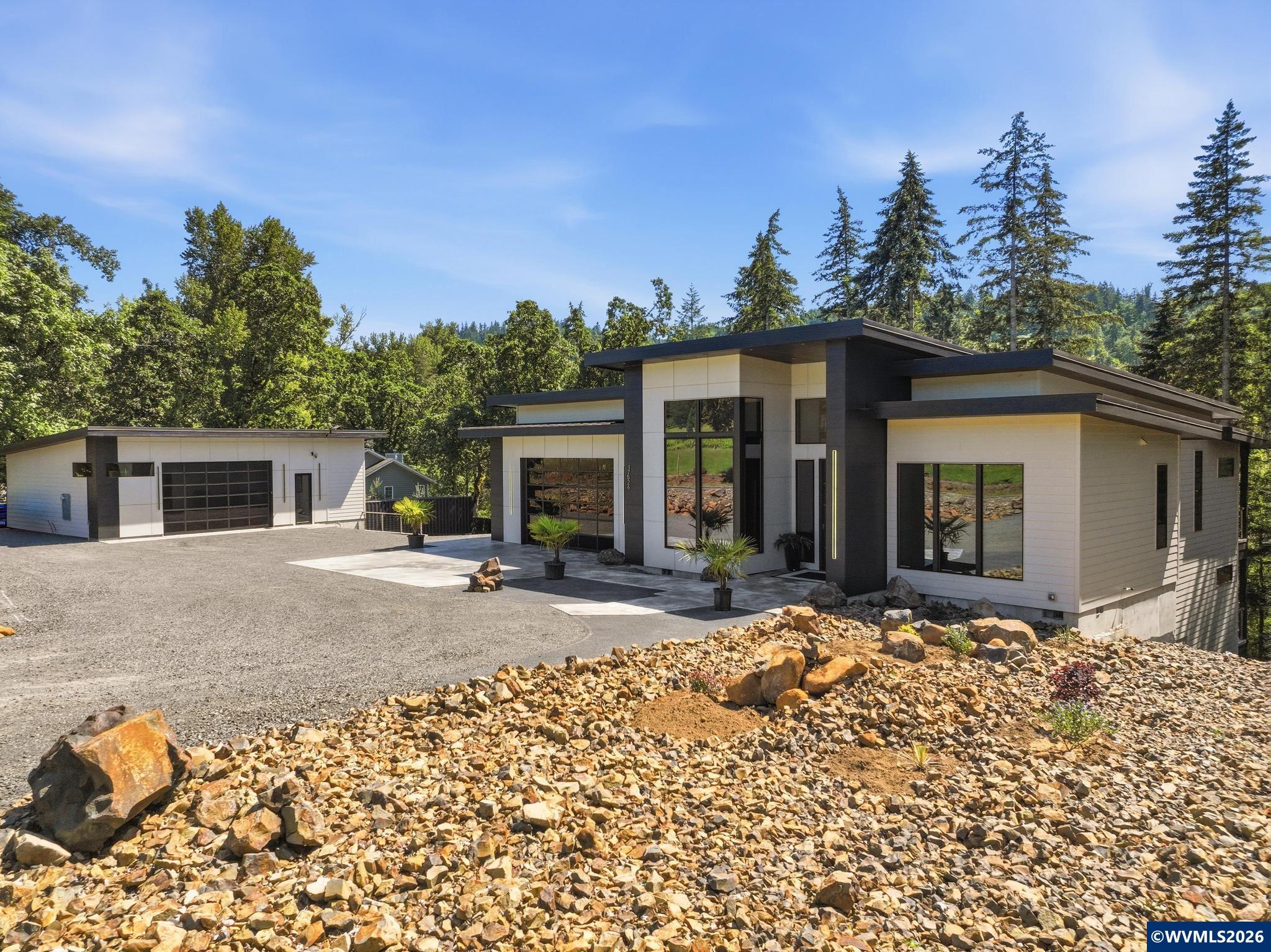 17526 Abiqua Rd NE Rd NE