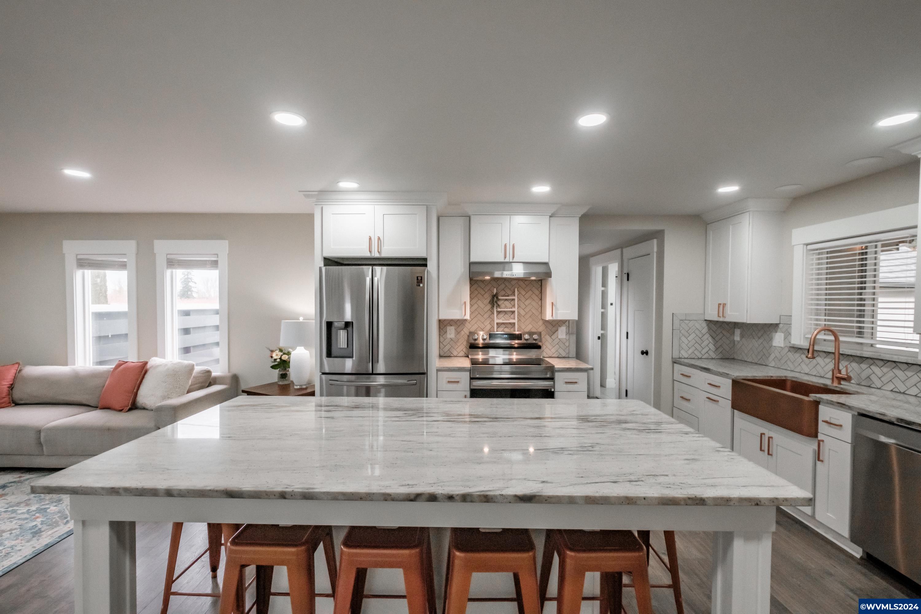 Gervais, Oregon 97026, United States, 4 Bedrooms Bedrooms, ,3 BathroomsBathrooms,Residential,Pending,24630