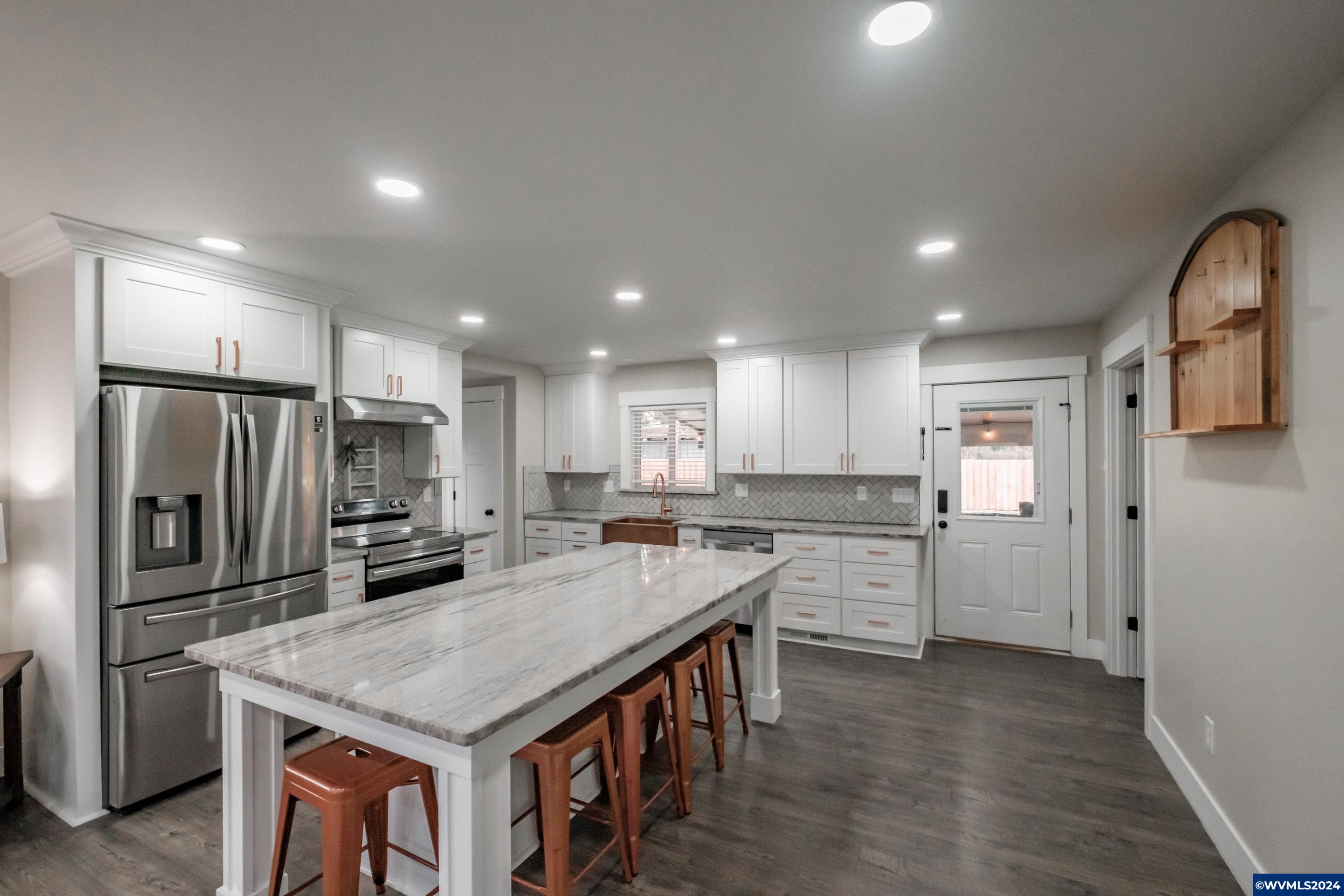 Gervais, Oregon 97026, United States, 4 Bedrooms Bedrooms, ,3 BathroomsBathrooms,Residential,Pending,24630