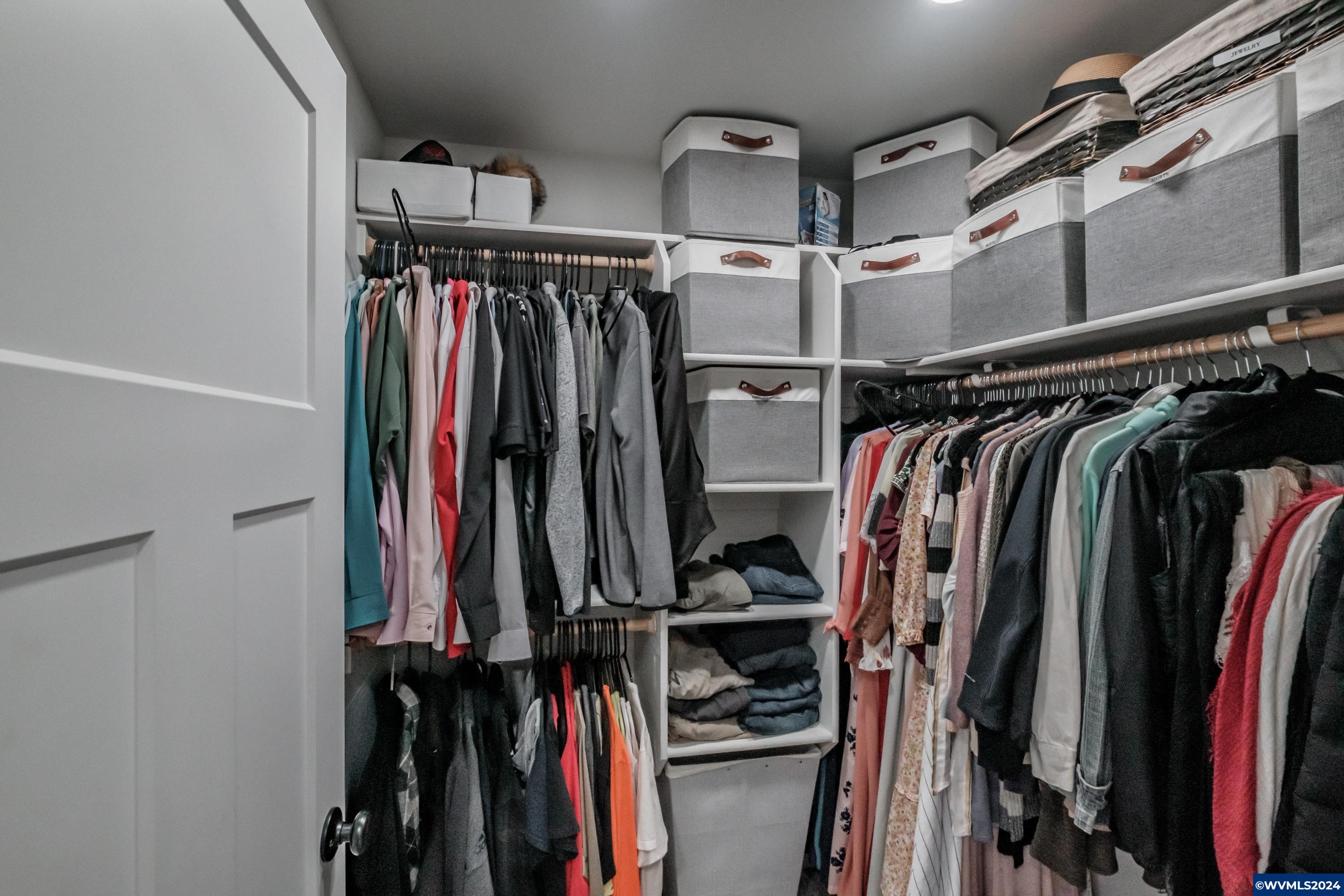 Gervais, Oregon 97026, United States, 4 Bedrooms Bedrooms, ,3 BathroomsBathrooms,Residential,Pending,24630