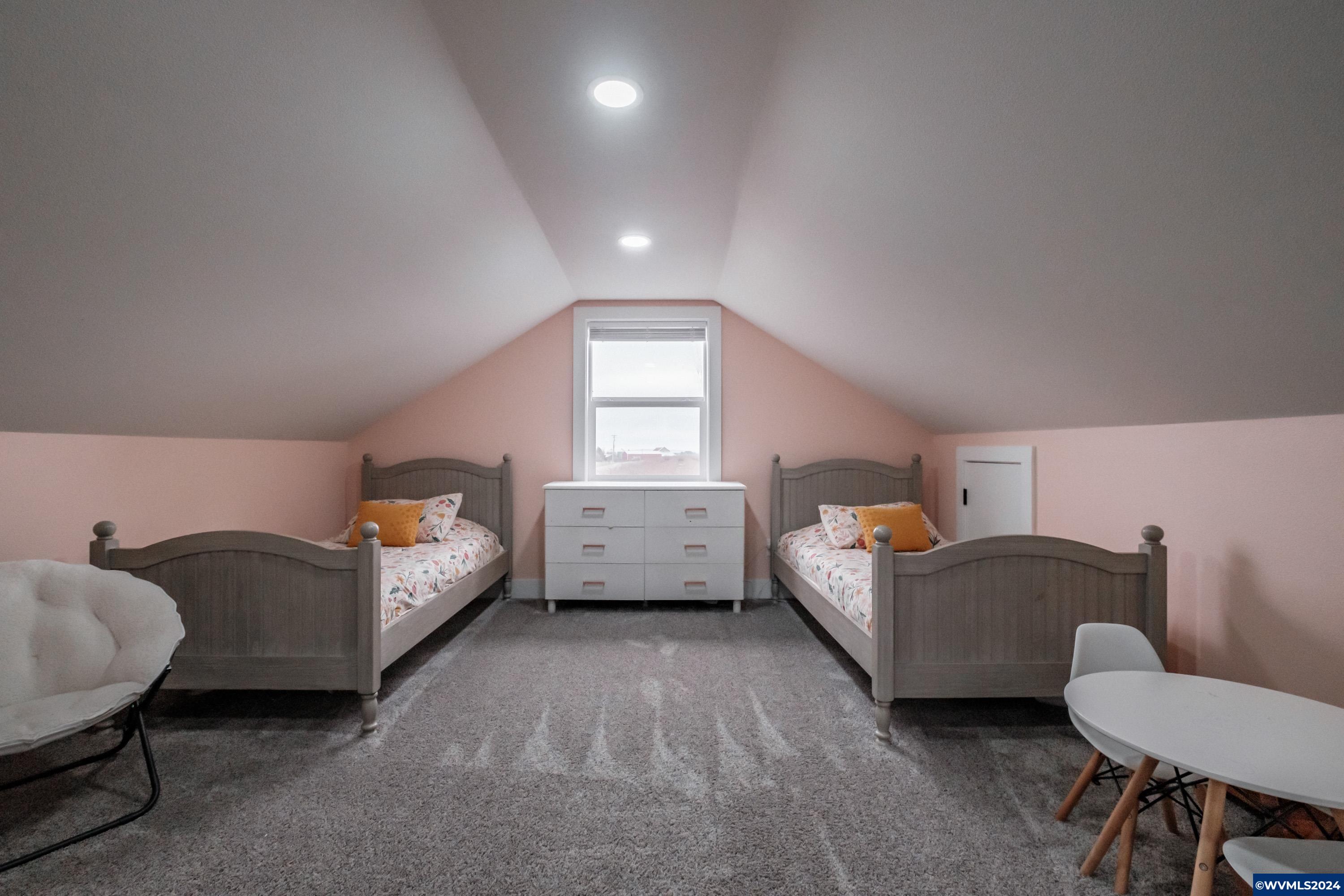 Gervais, Oregon 97026, United States, 4 Bedrooms Bedrooms, ,3 BathroomsBathrooms,Residential,Pending,24630