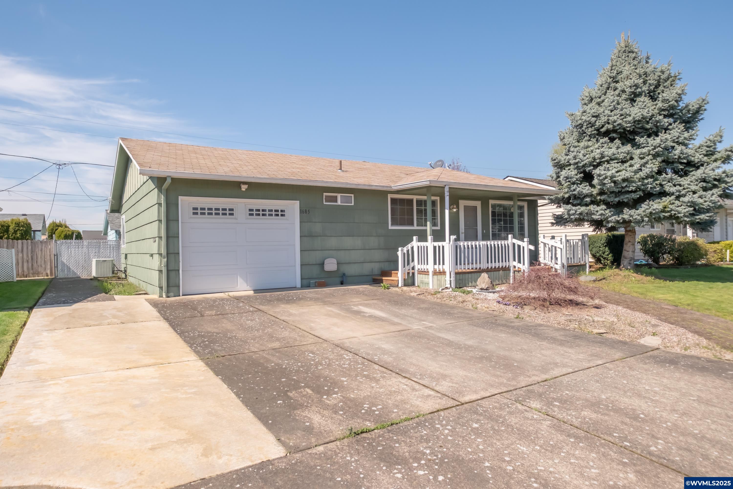 Woodburn, Oregon 97071, United States, 2 Bedrooms Bedrooms, ,2 BathroomsBathrooms,Residential,Active,97323