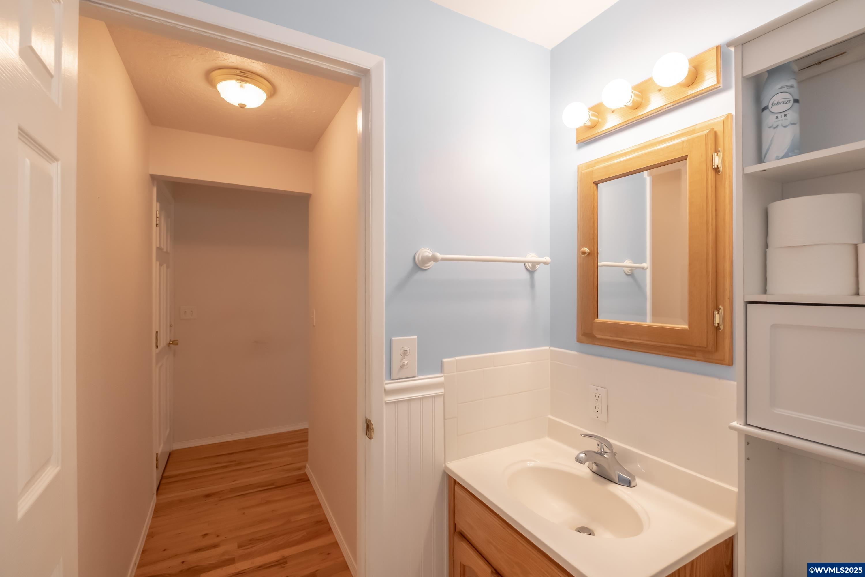 Woodburn, Oregon 97071, United States, 2 Bedrooms Bedrooms, ,2 BathroomsBathrooms,Residential,Active,97323