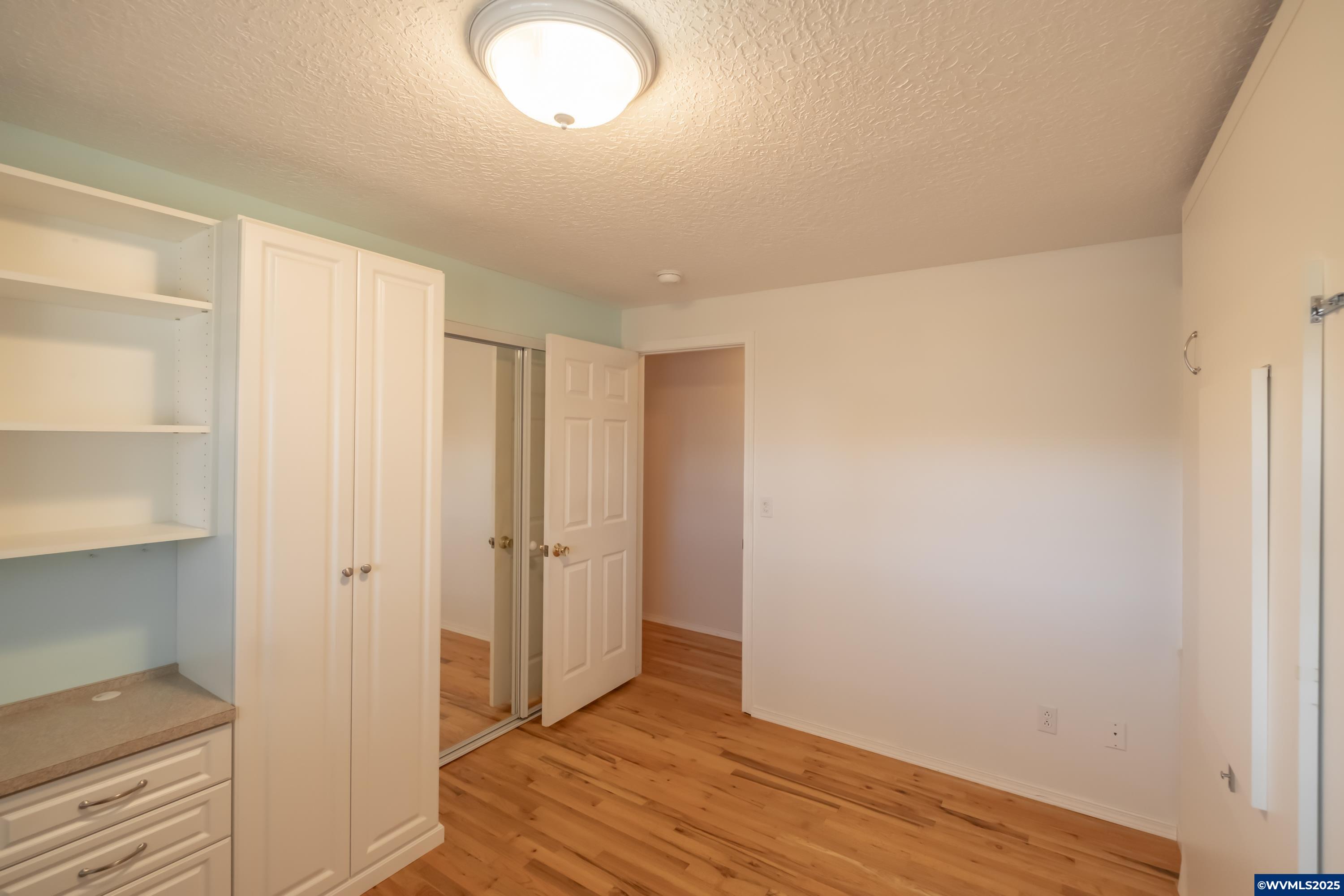 Woodburn, Oregon 97071, United States, 2 Bedrooms Bedrooms, ,2 BathroomsBathrooms,Residential,Active,97323