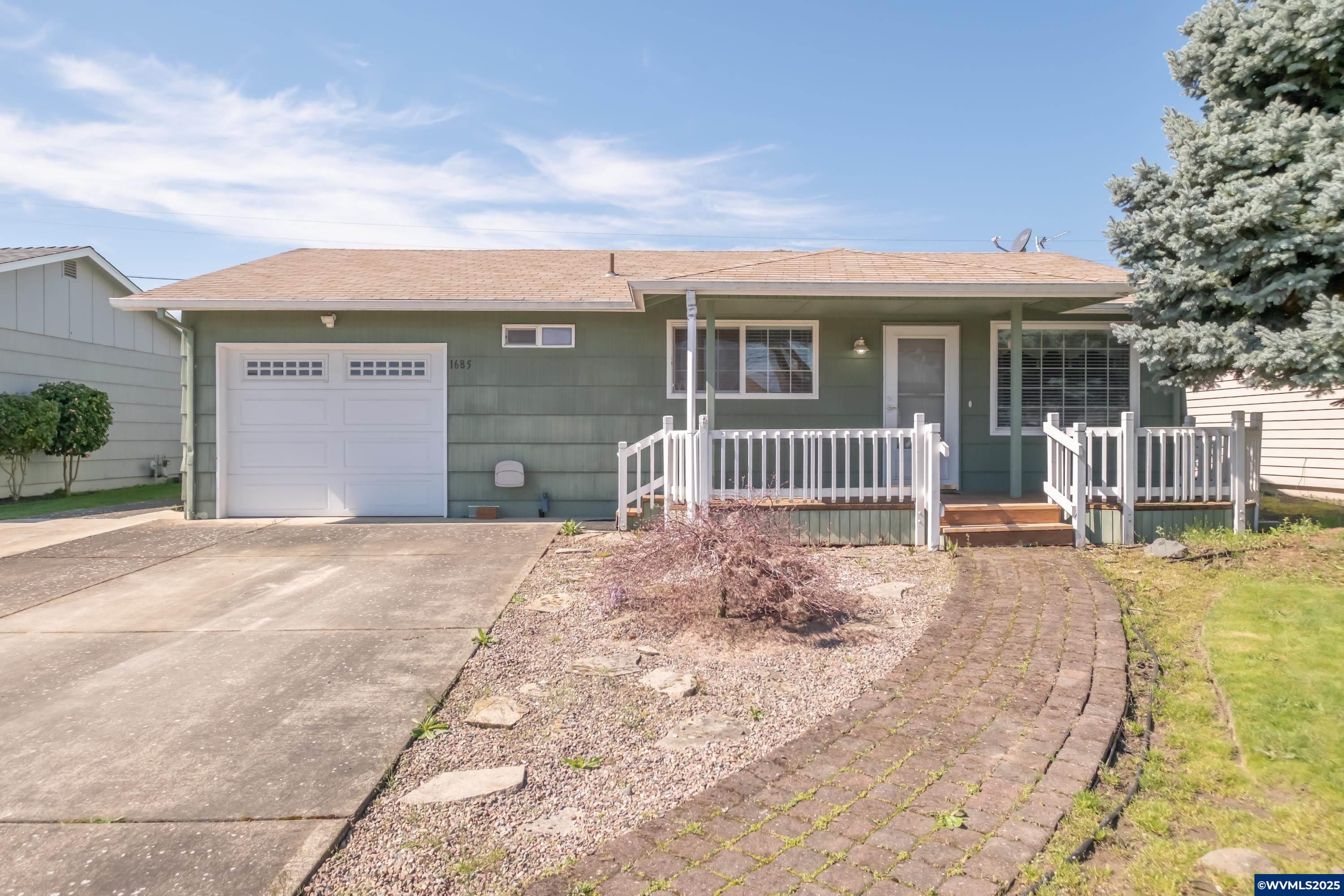 Woodburn, Oregon 97071, United States, 2 Bedrooms Bedrooms, ,2 BathroomsBathrooms,Residential,Active,97323