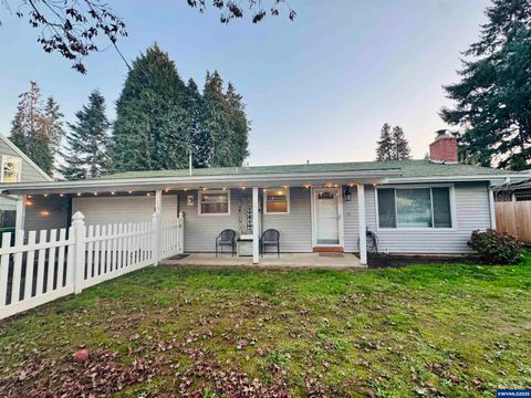 708 W High St Stayton OR 97383