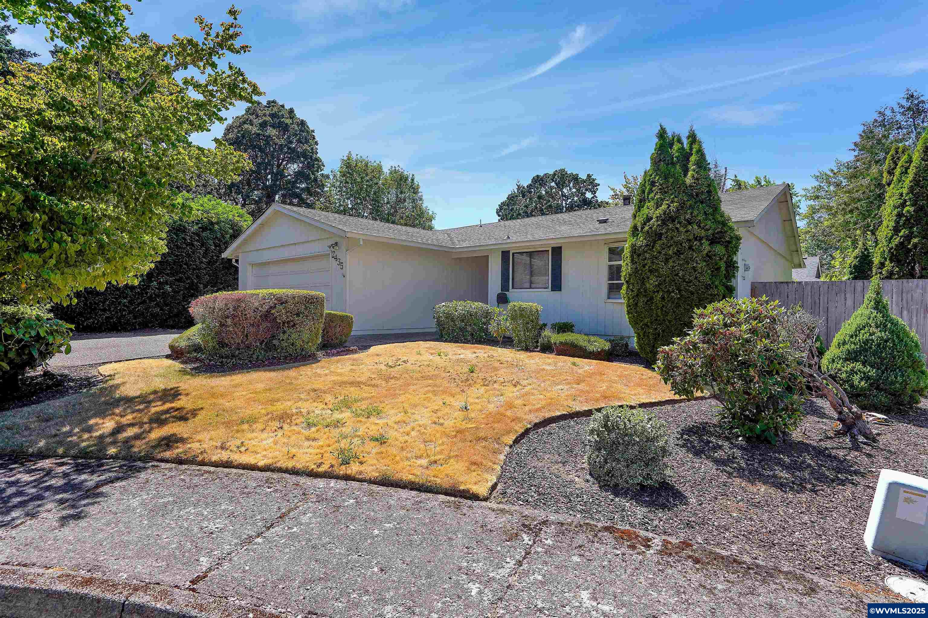 2435 La Jolla Ct NW