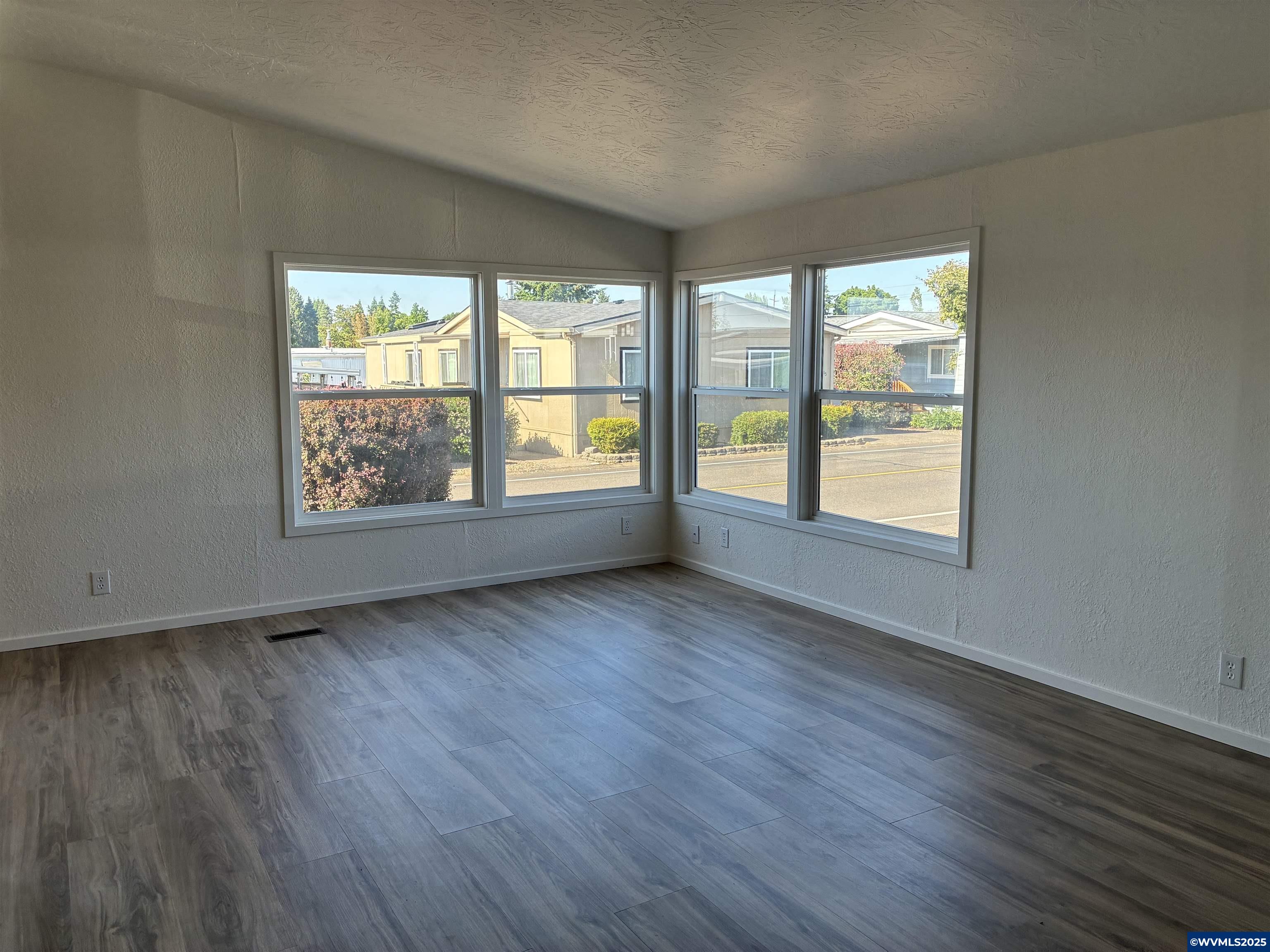 4500 Angie Marie (#17) Wy NE