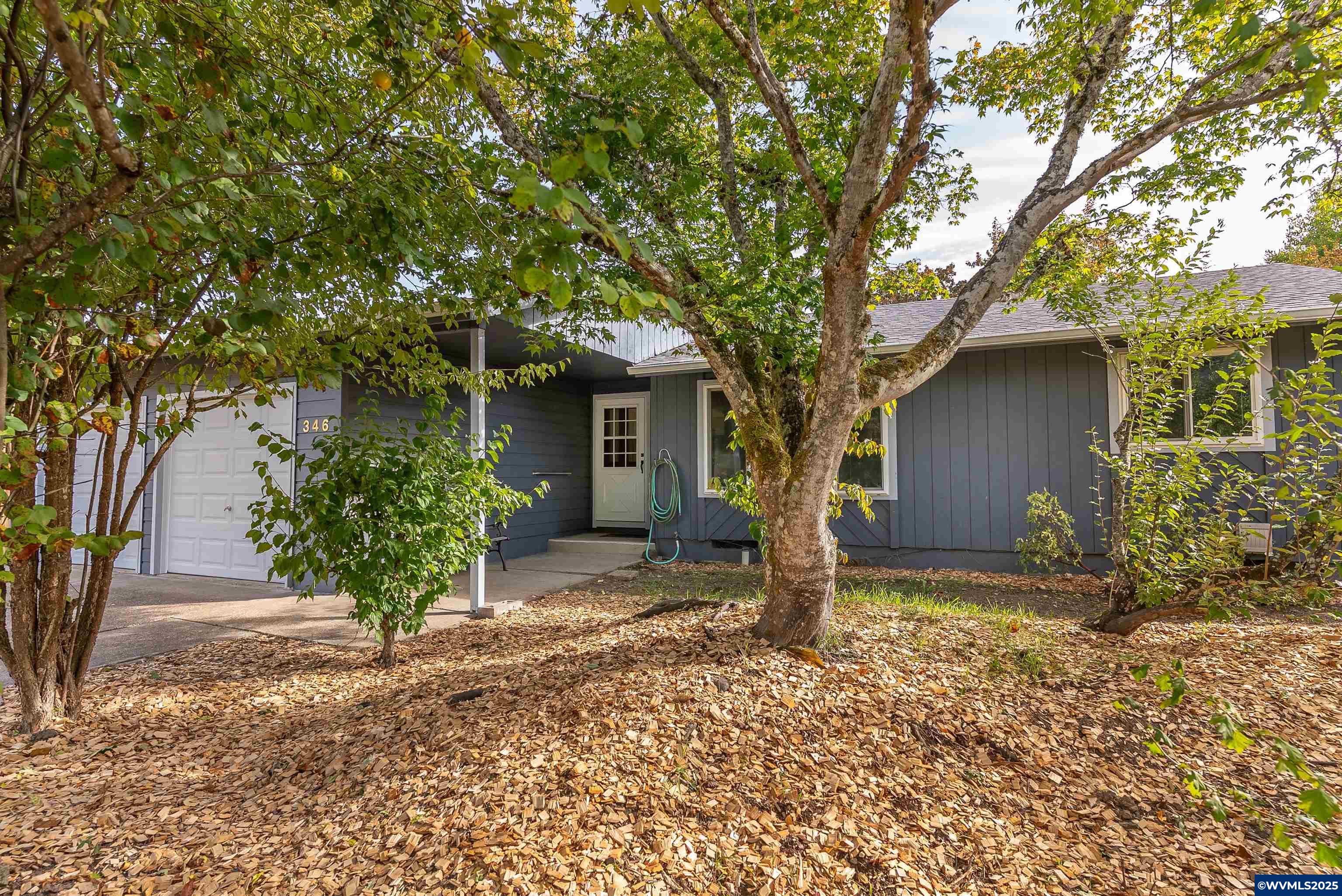 346 Robb Pl