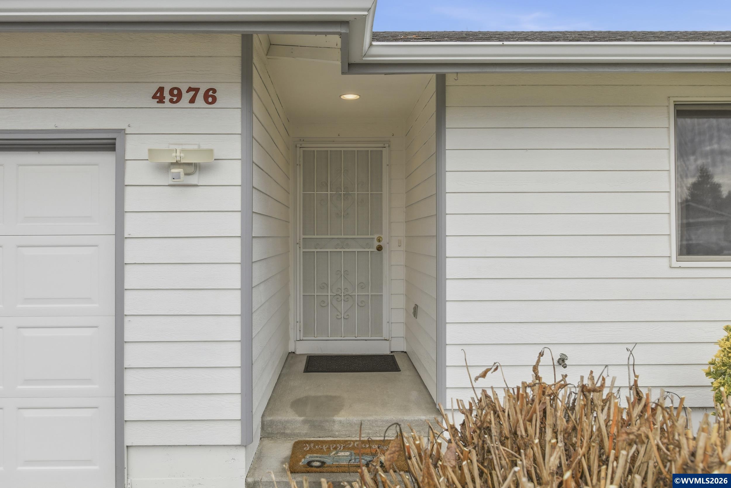 4976 Trade Wind Av N