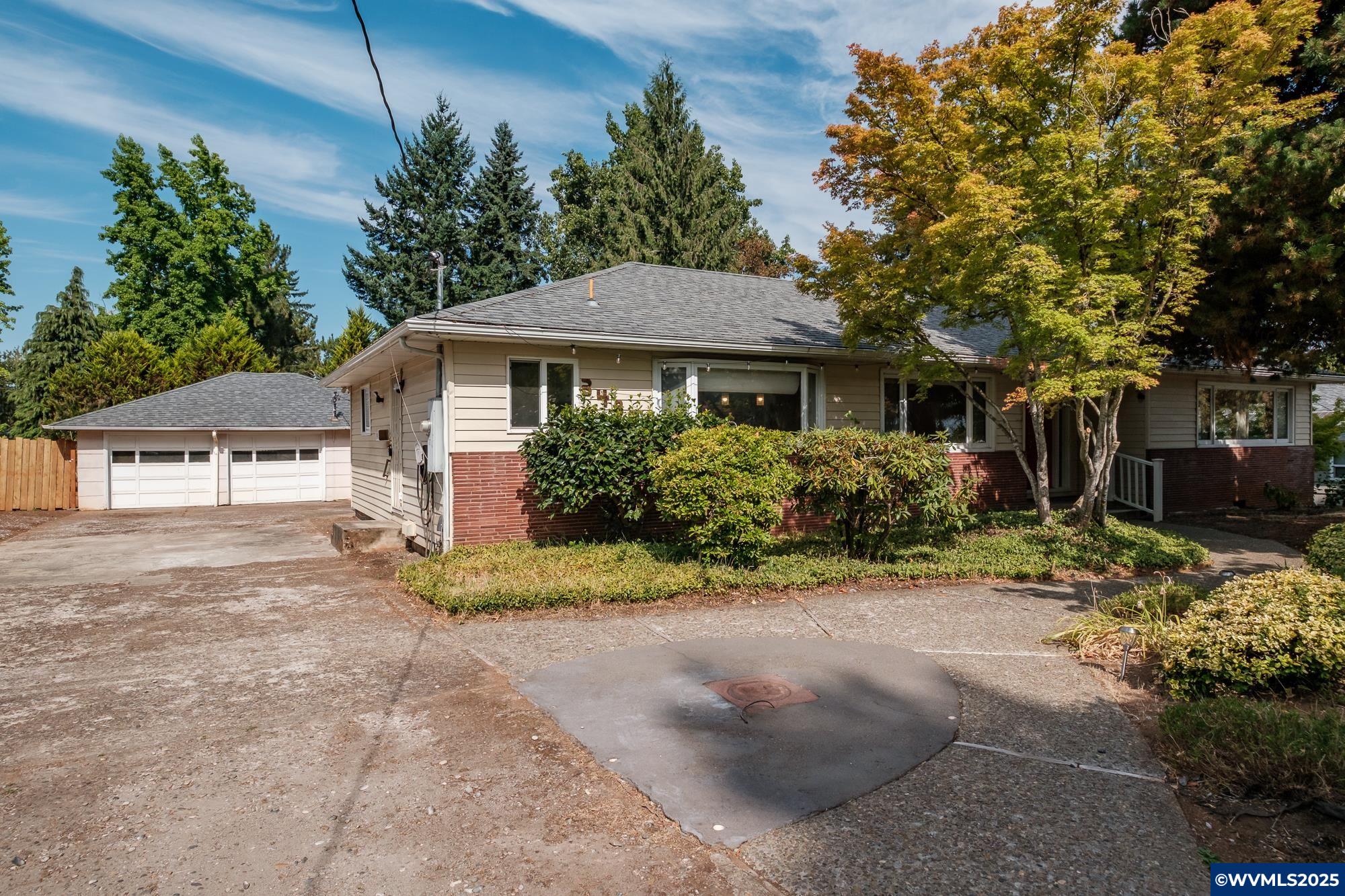 3483 SE Pioneer Dr